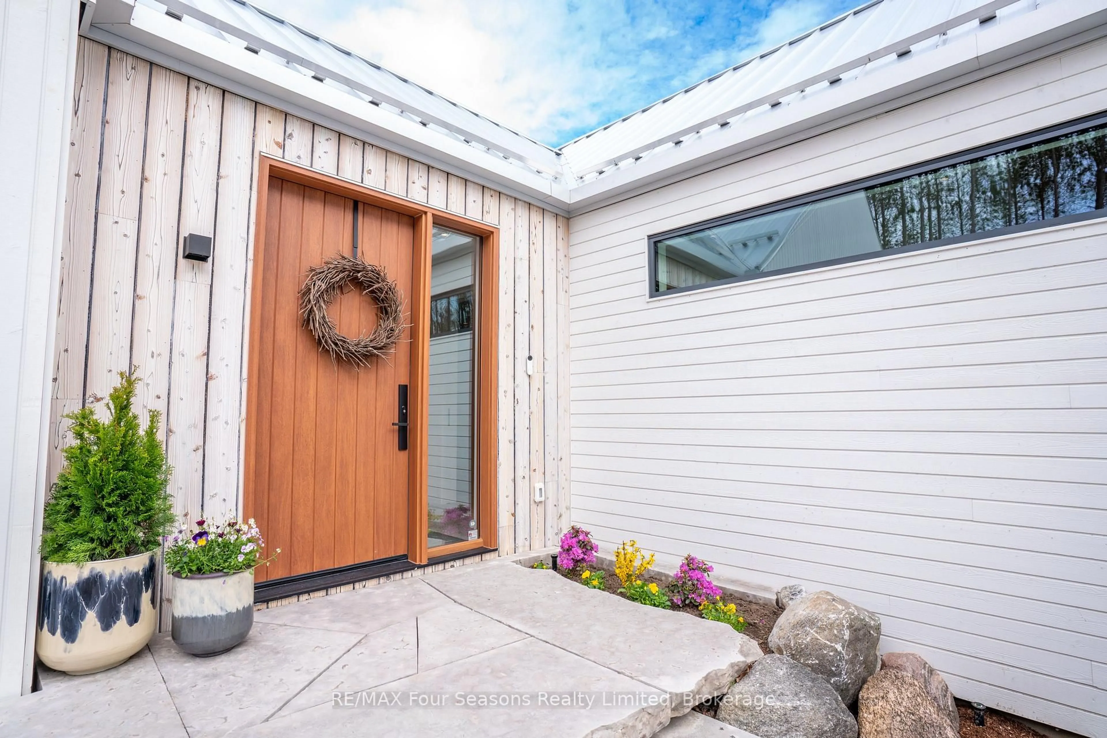 Home with brick exterior material, street for 58 Sydenham Tr, Clearview Ontario L0M 1H0