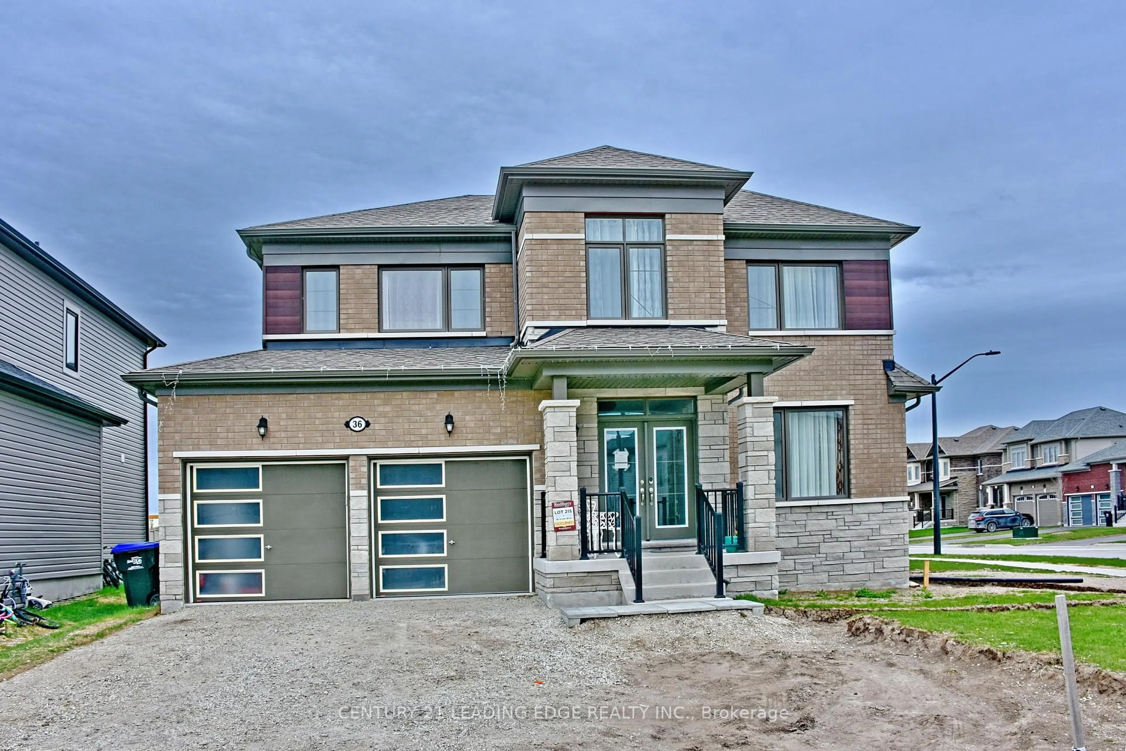 Home with brick exterior material, street for 36 Union Blvd, Wasaga Beach Ontario L9Z 0L9