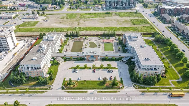 90 Dean Ave #410, Barrie 3
