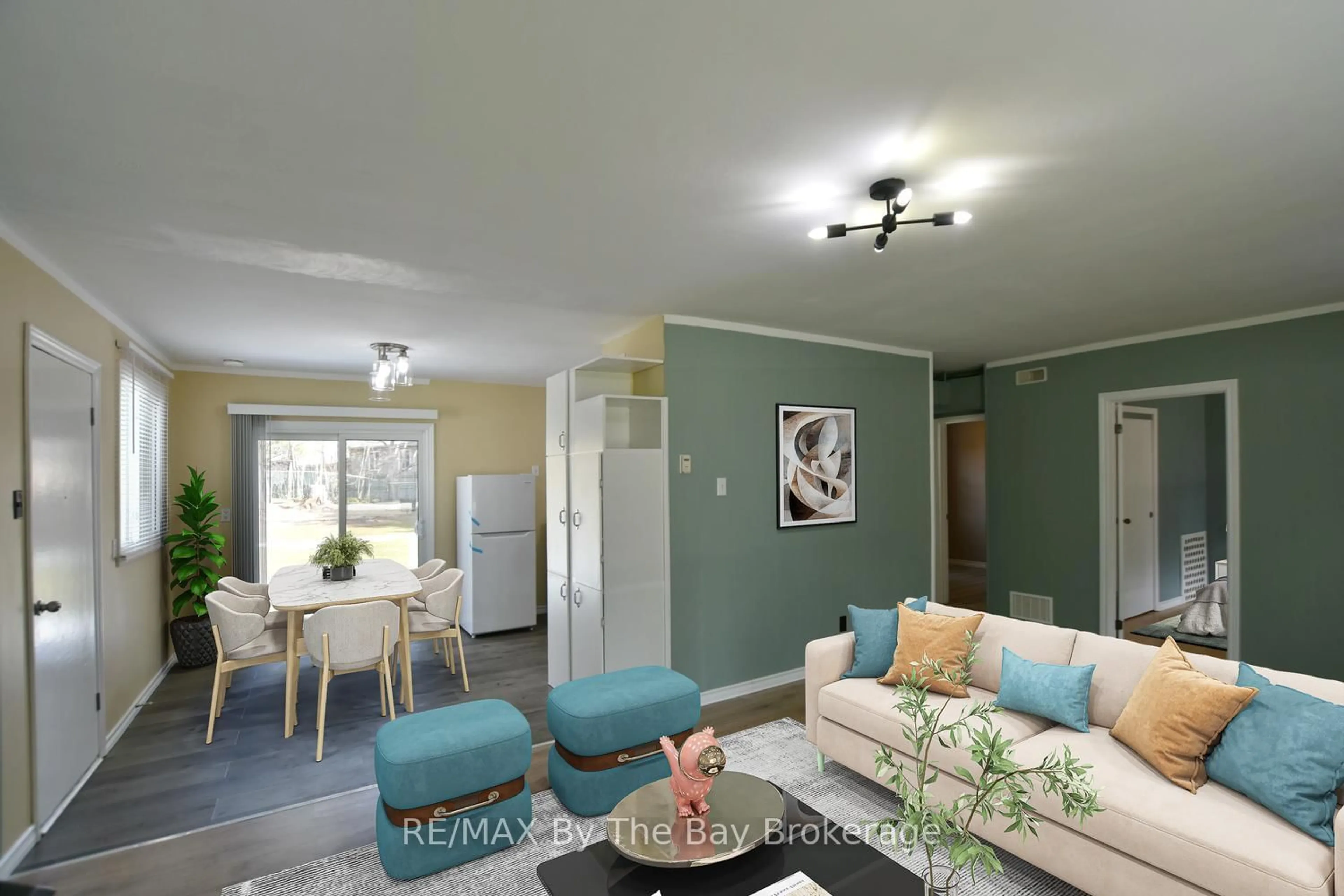 Living room with furniture, unknown for 60 SUNNIDALE RIVER Rd, Wasaga Beach Ontario L9Z 2S4