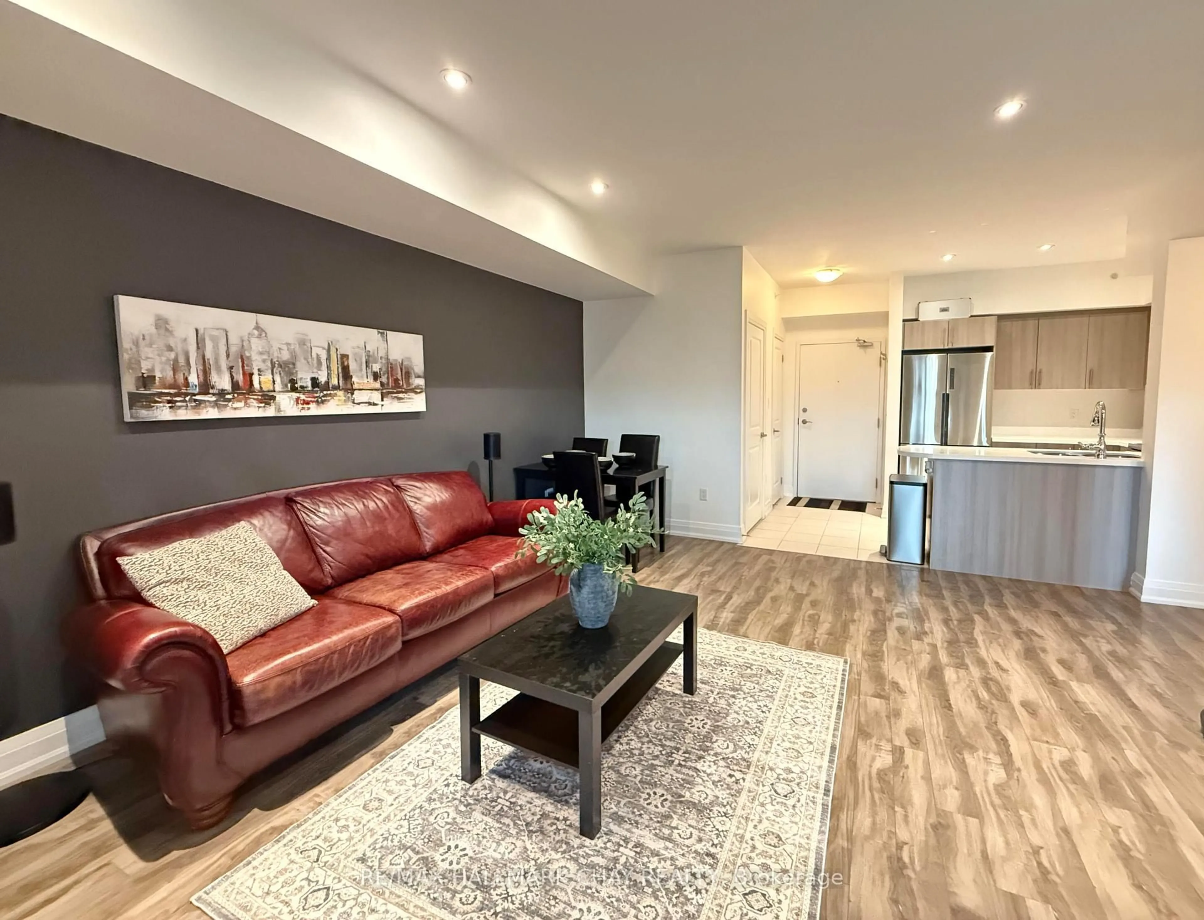 Living room with furniture, unknown for 302 Essa Rd #505, Barrie Ontario L9J 0H3