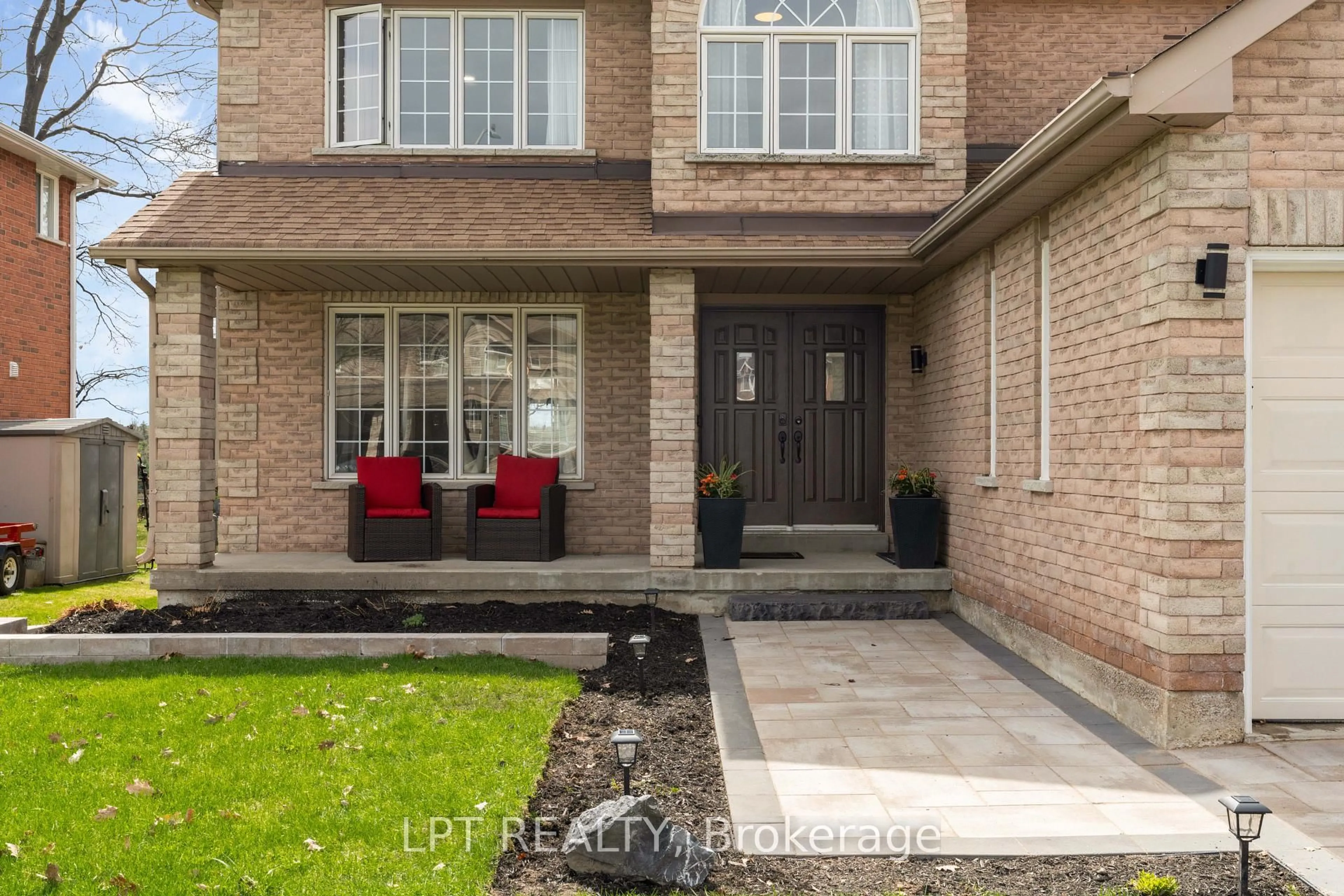 Home with brick exterior material, street for 47 Northview Cres, Barrie Ontario L4N 9T4