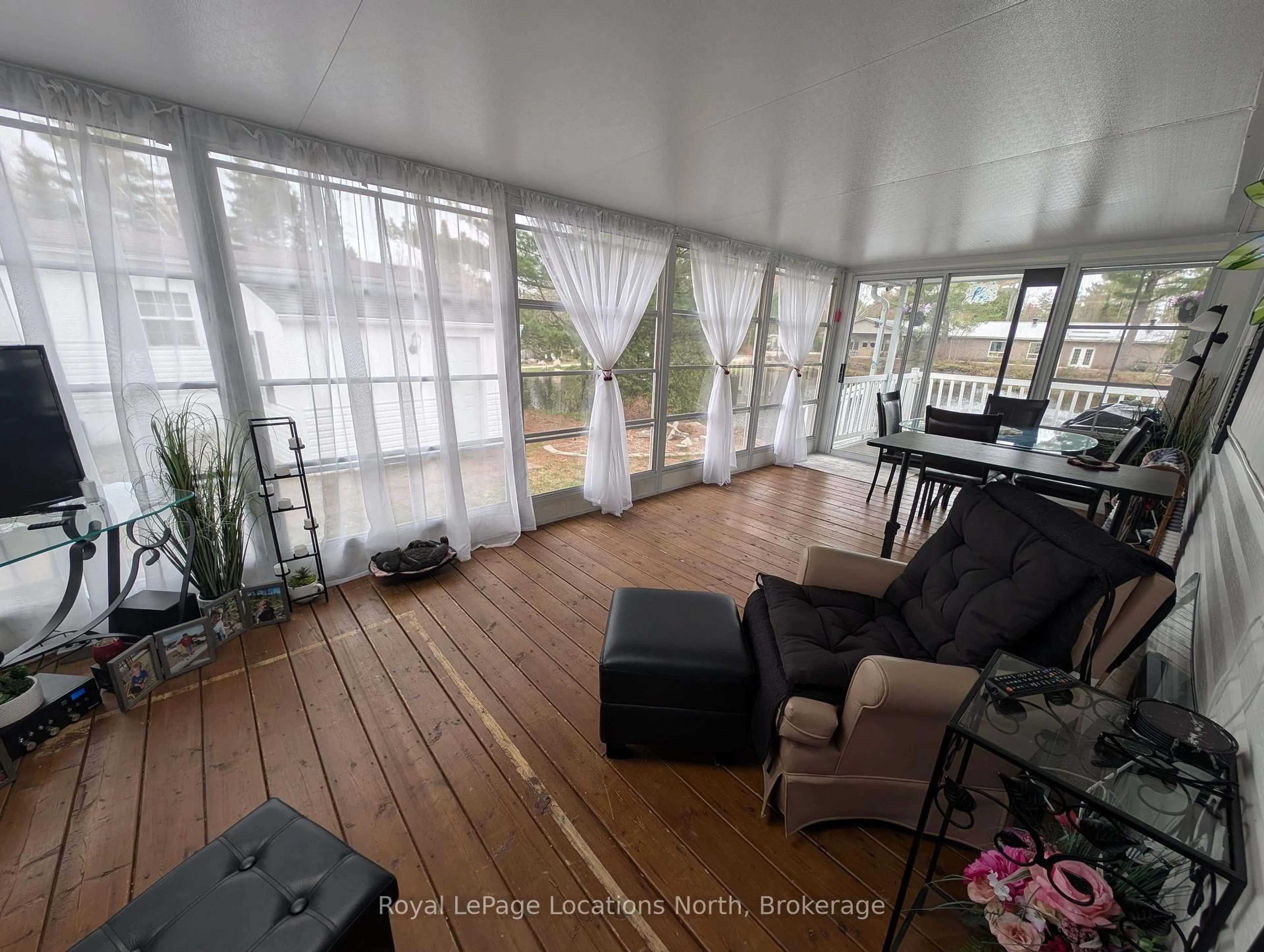 A pic of a room for 20 TOPAZ St, Wasaga Beach Ontario L9Z 1X7
