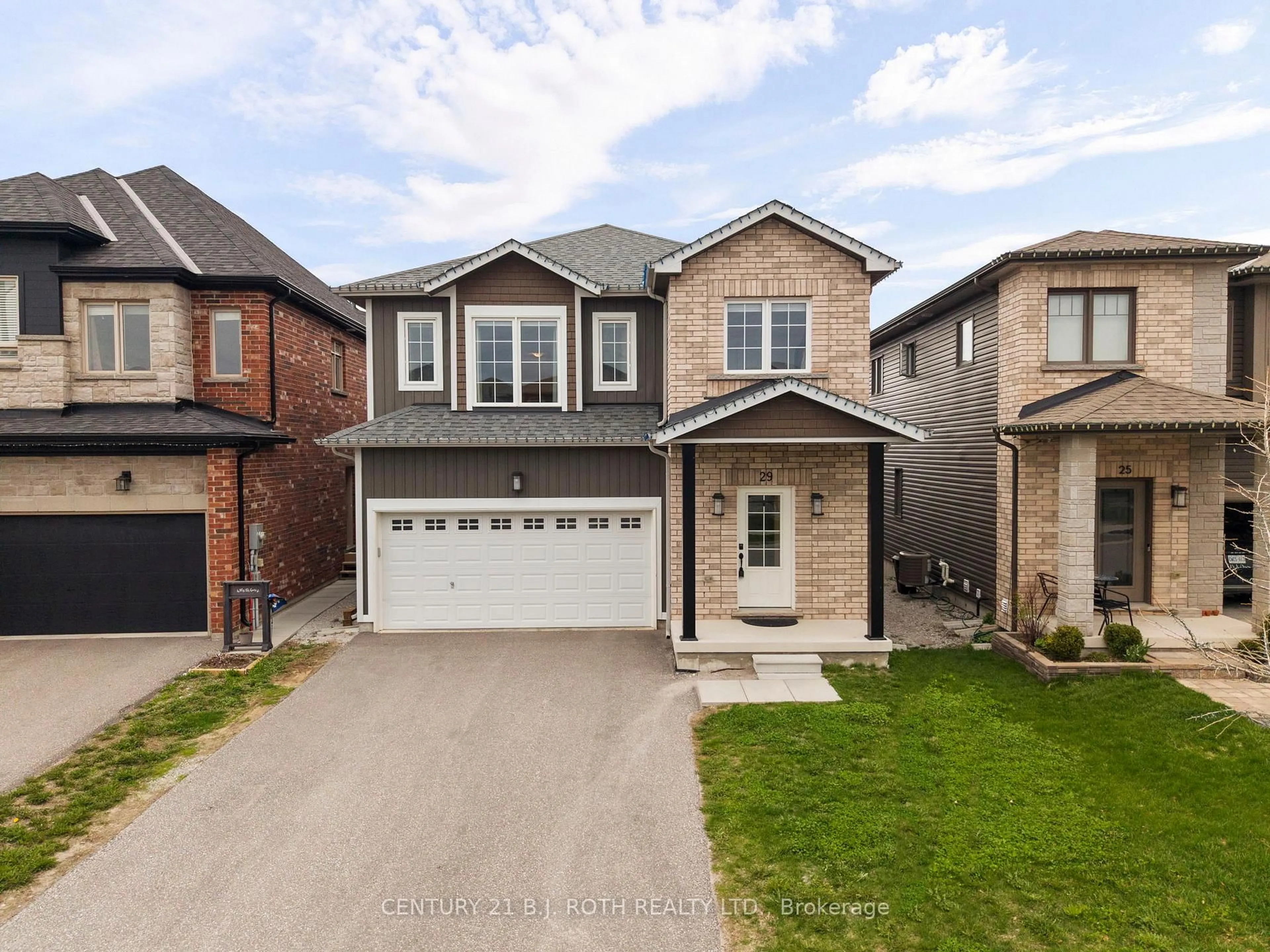 Home with brick exterior material, street for 29 Alaskan Hts, Barrie Ontario L9J 0H9