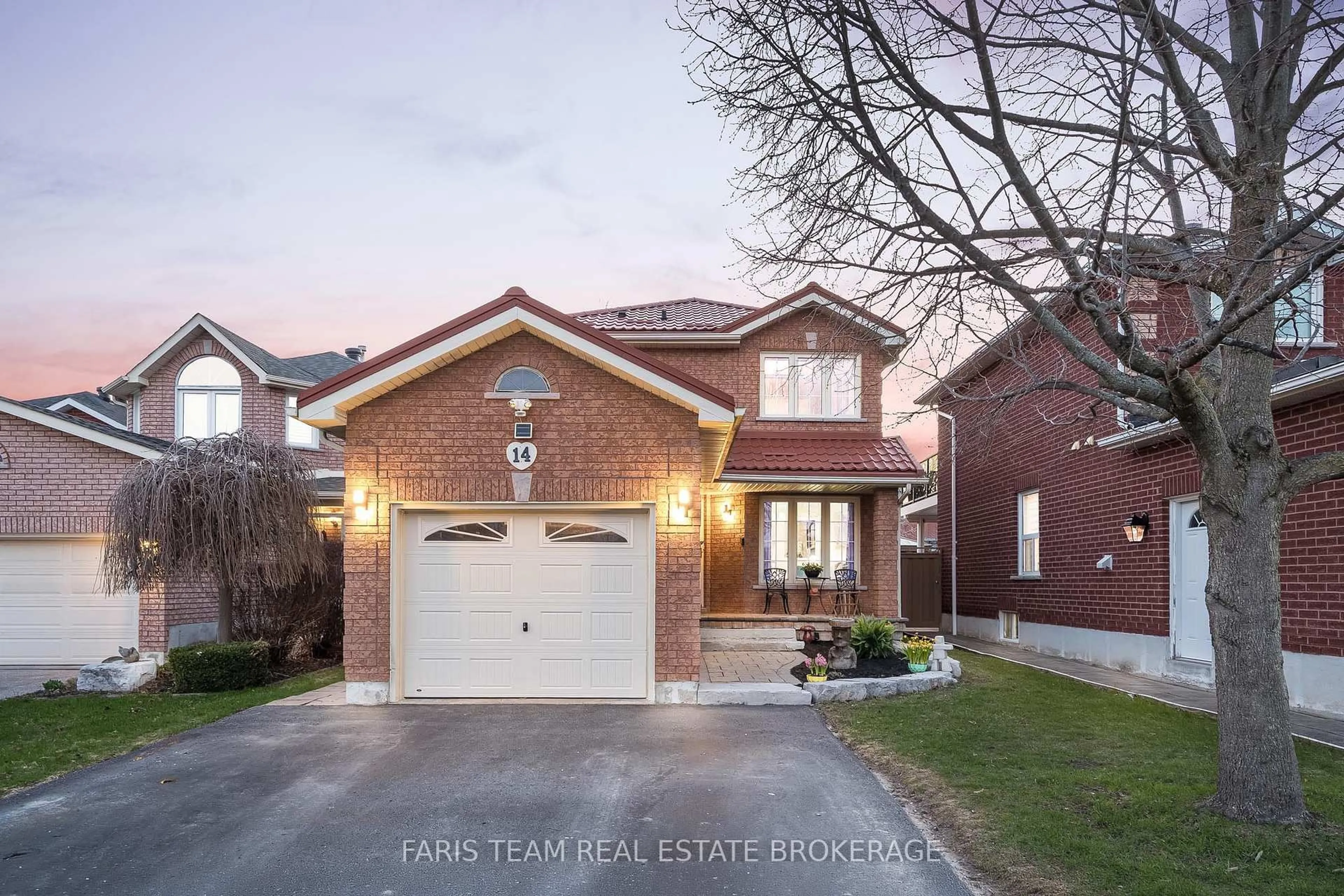 Home with brick exterior material, street for 14 Nightingale Cres, Barrie Ontario L4N 8A3
