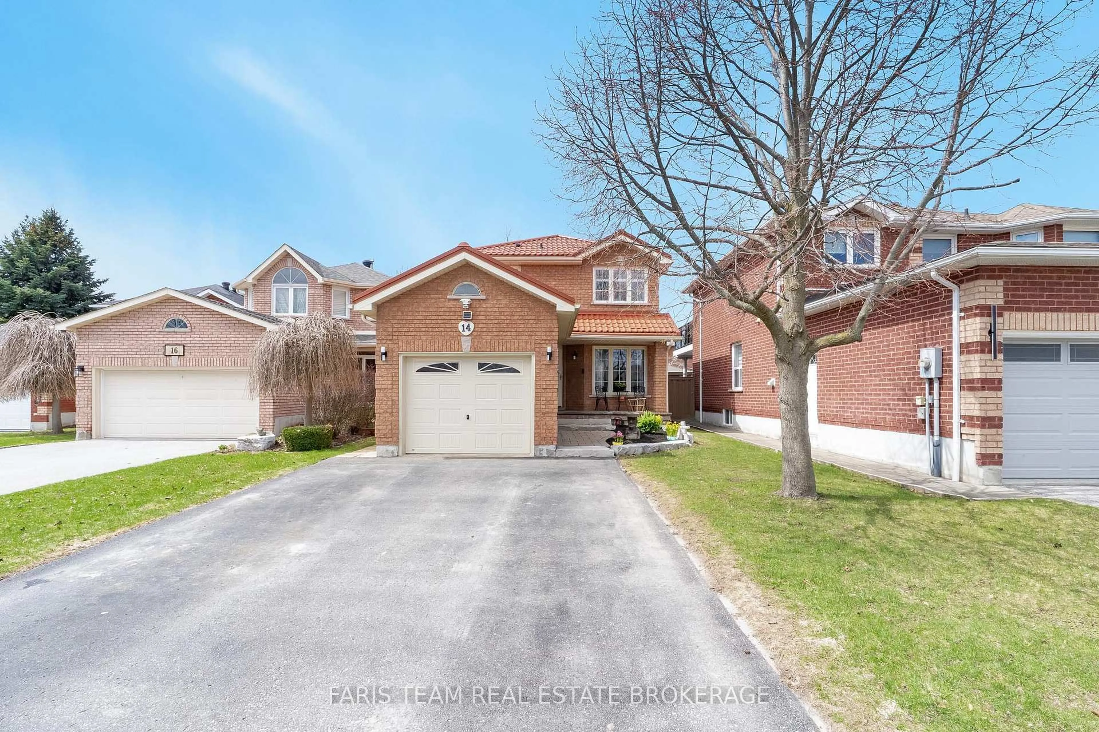 Home with brick exterior material, street for 14 Nightingale Cres, Barrie Ontario L4N 8A3