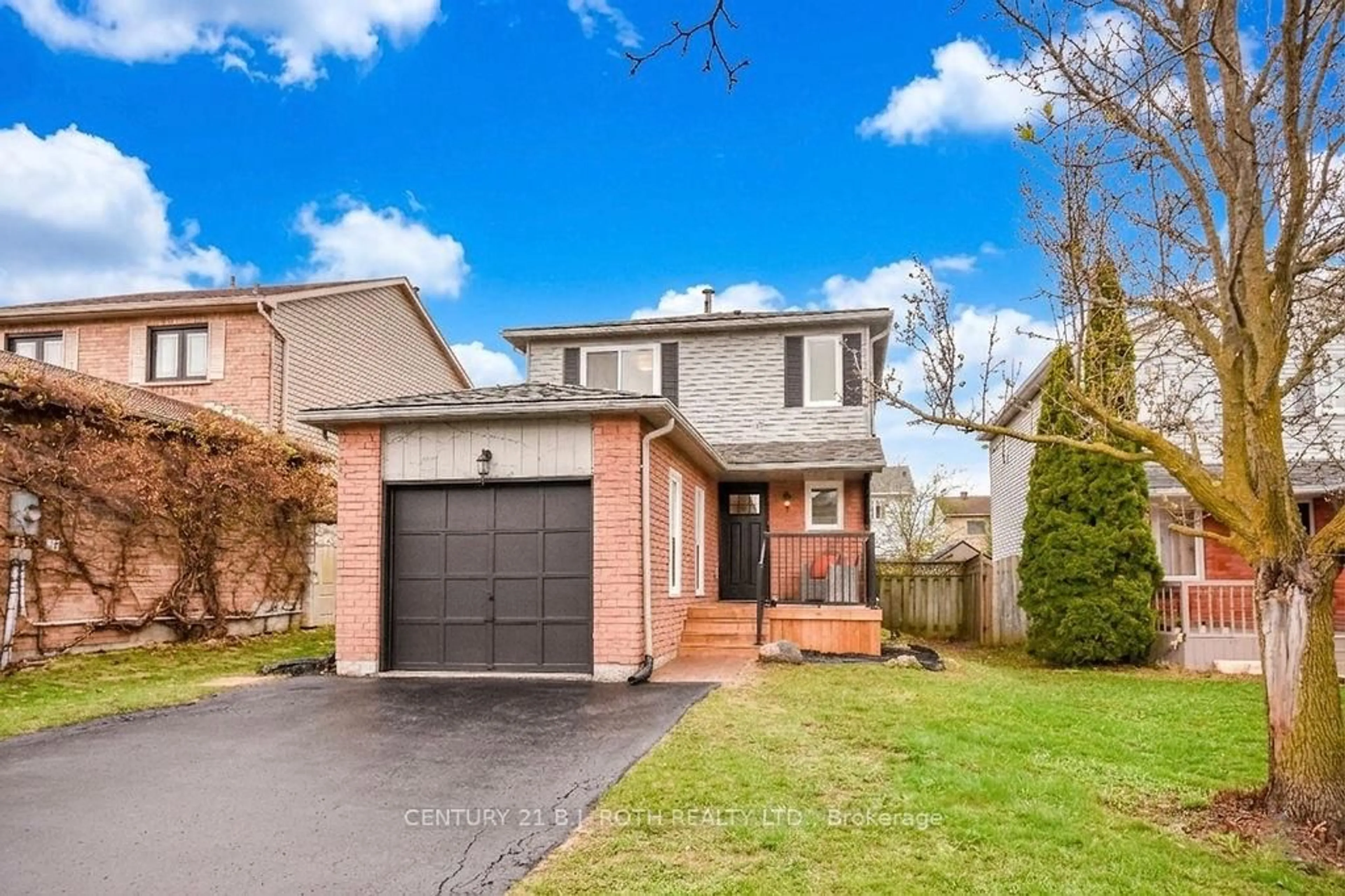 Home with brick exterior material, street for 20 Hadden Cres, Barrie Ontario L4M 6G6