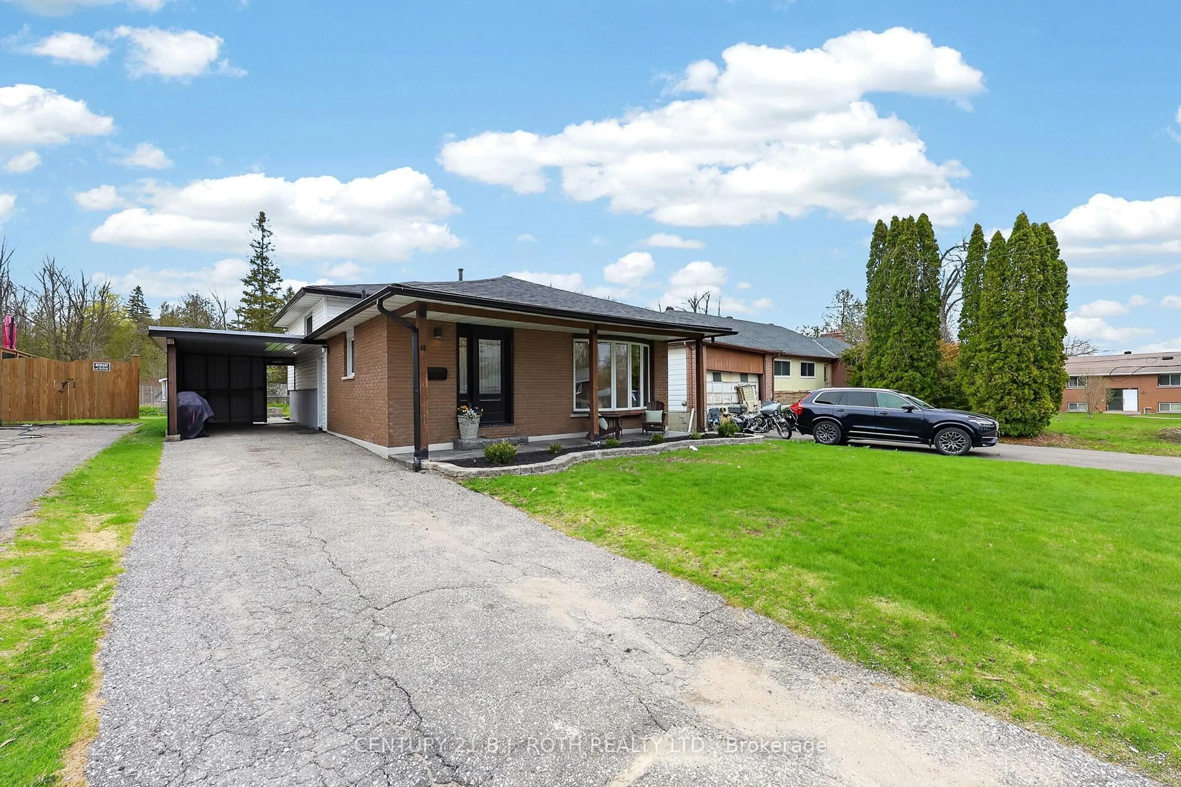 A pic from outside/outdoor area/front of a property/back of a property/a pic from drone, street for 46 Galley Ave, Orillia Ontario L3V 2K6