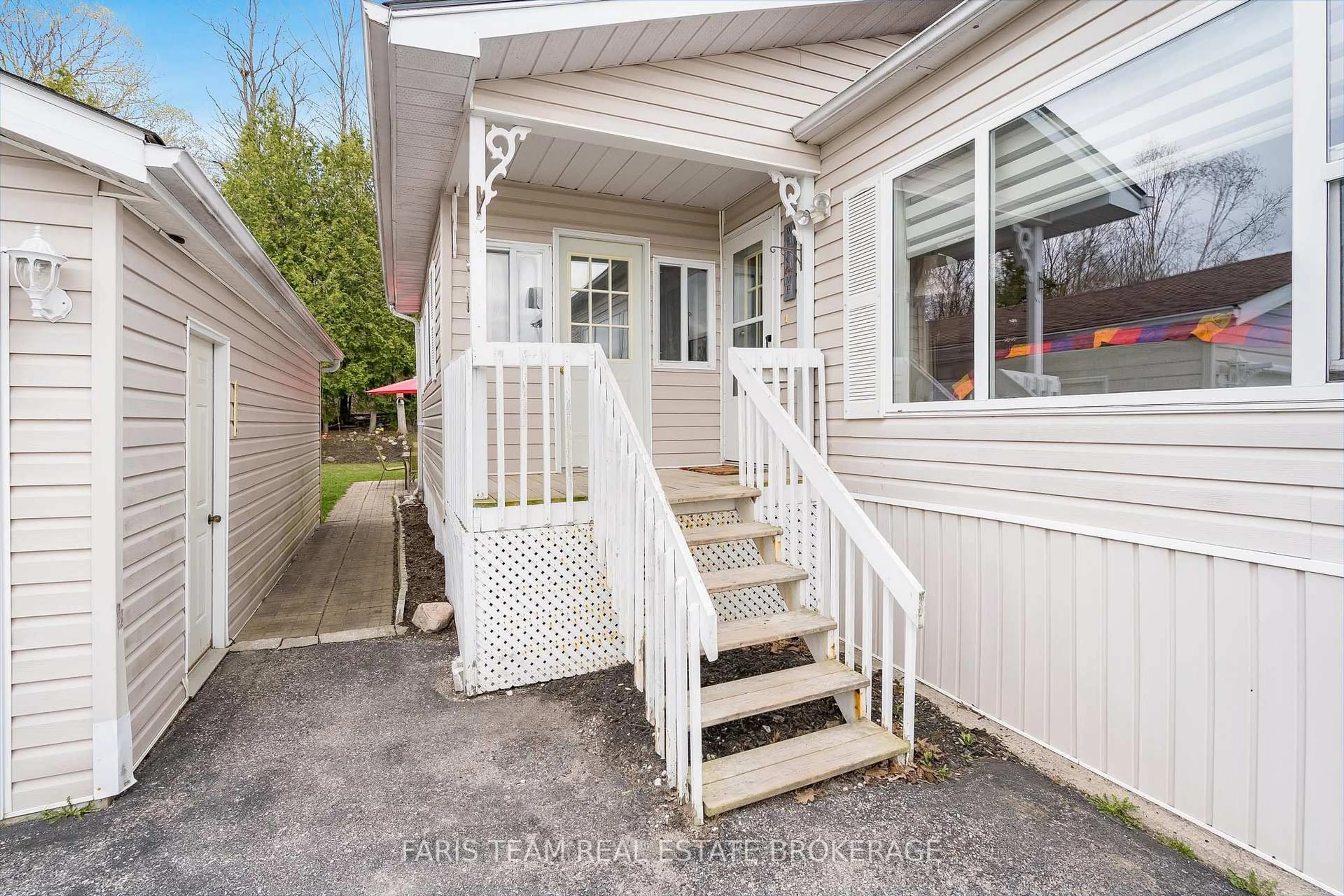 Unknown for 1407 Fox Rd, Severn Ontario L3V 0V4
