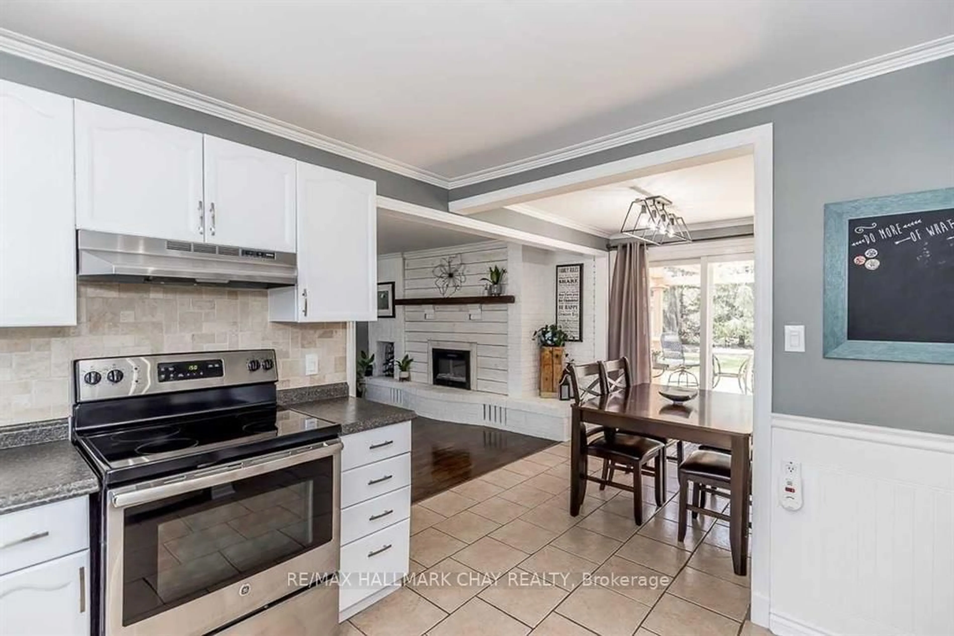 Open concept kitchen, ceramic/tile floor for 10 Finlay Mill Rd, Springwater Ontario L0L 1X0