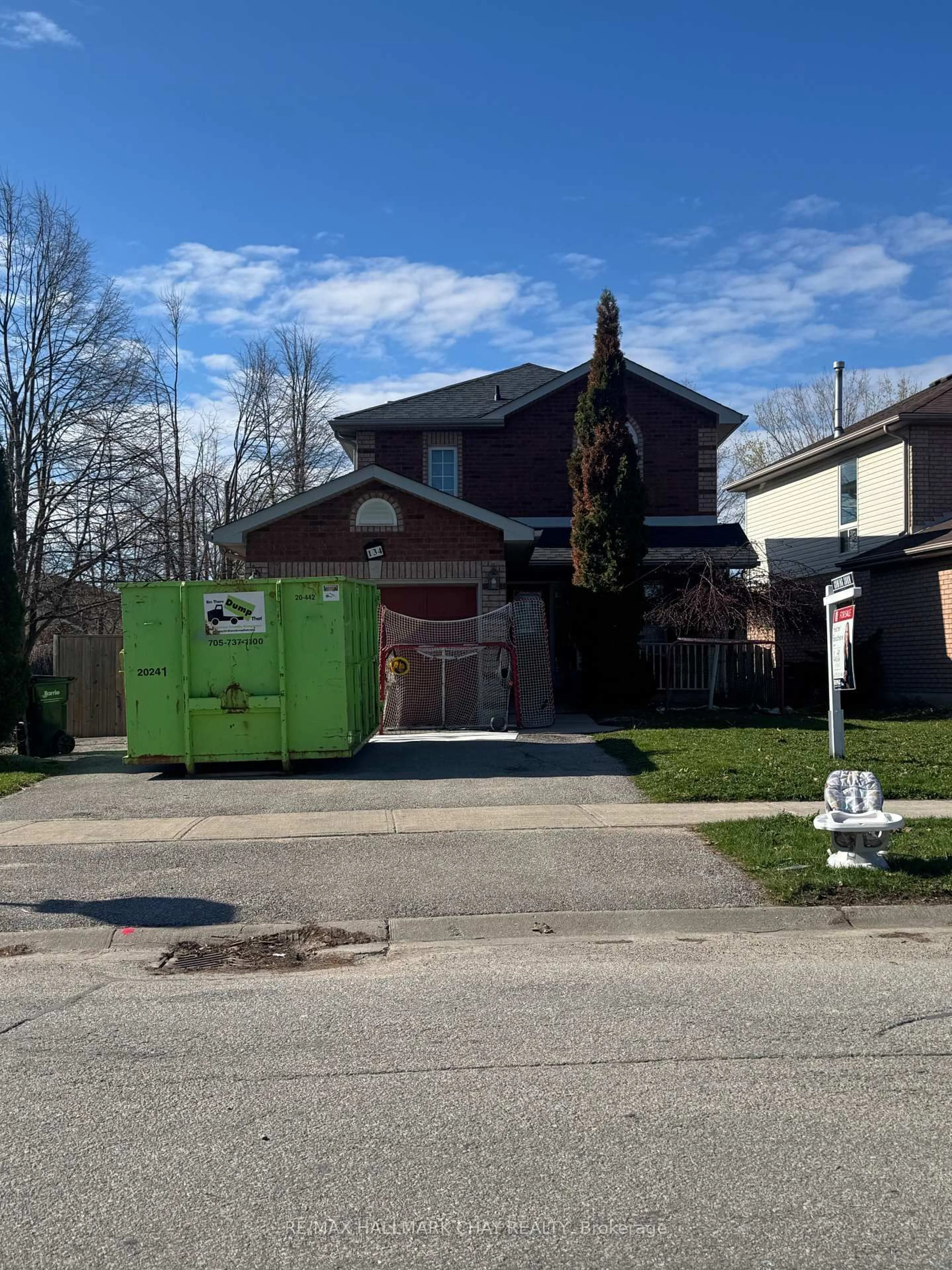 Unknown for 134 Brucker Rd, Barrie Ontario L4N 8H8
