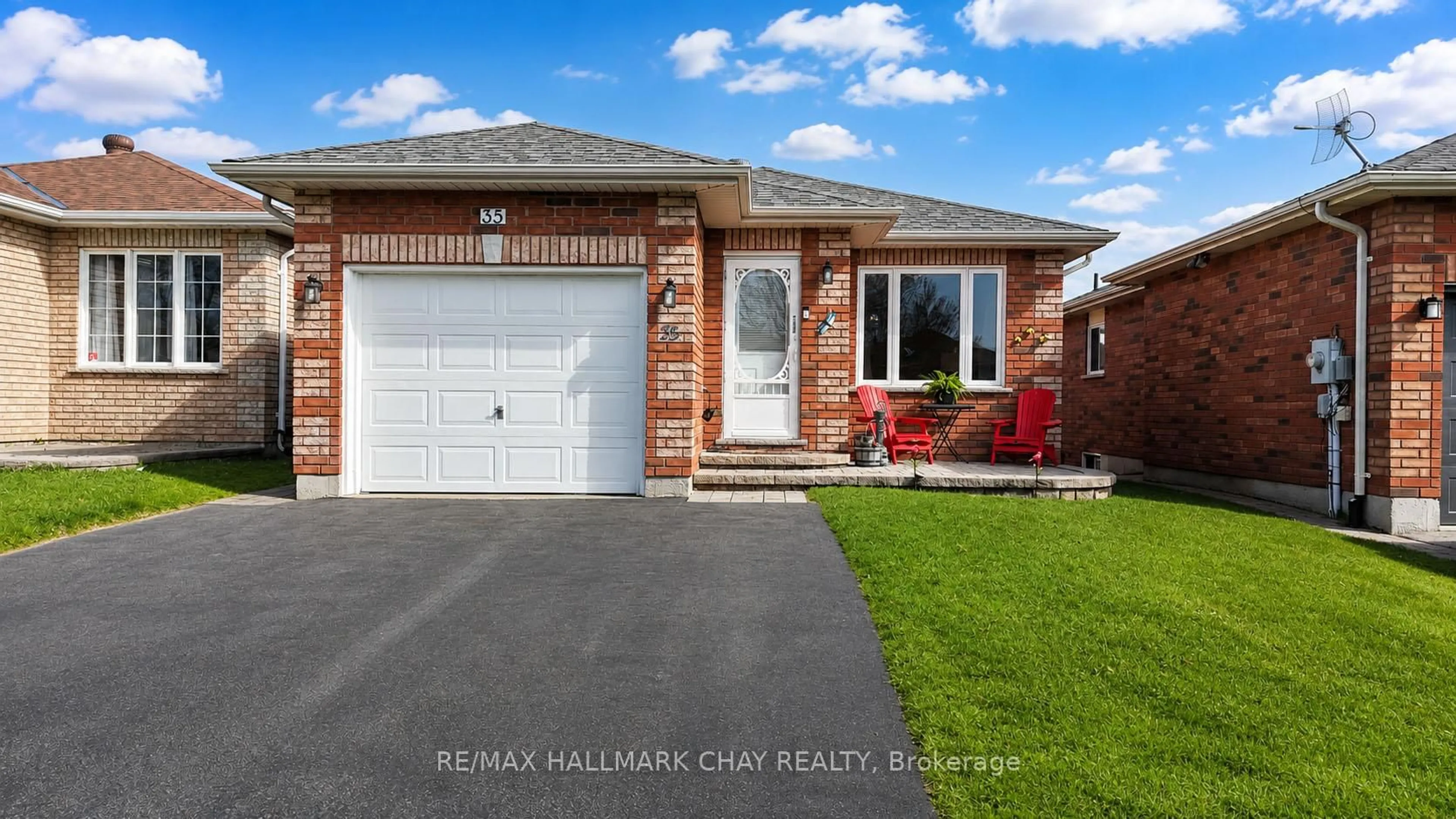Home with brick exterior material, street for 35 Butternut Dr, Barrie Ontario L4N 0E3