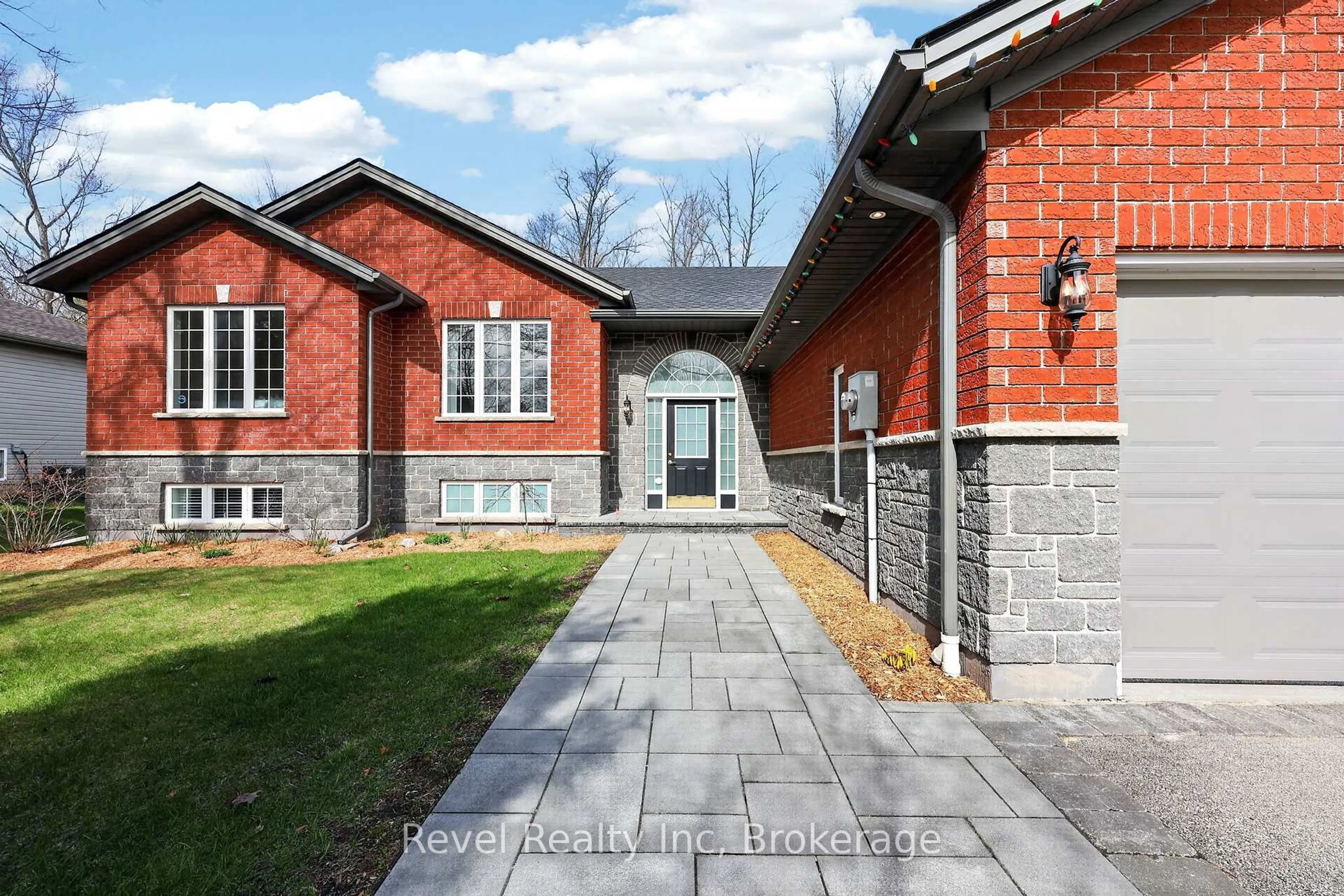 Home with brick exterior material, street for 87 TROUT Lane, Tiny Ontario L9M 0J1