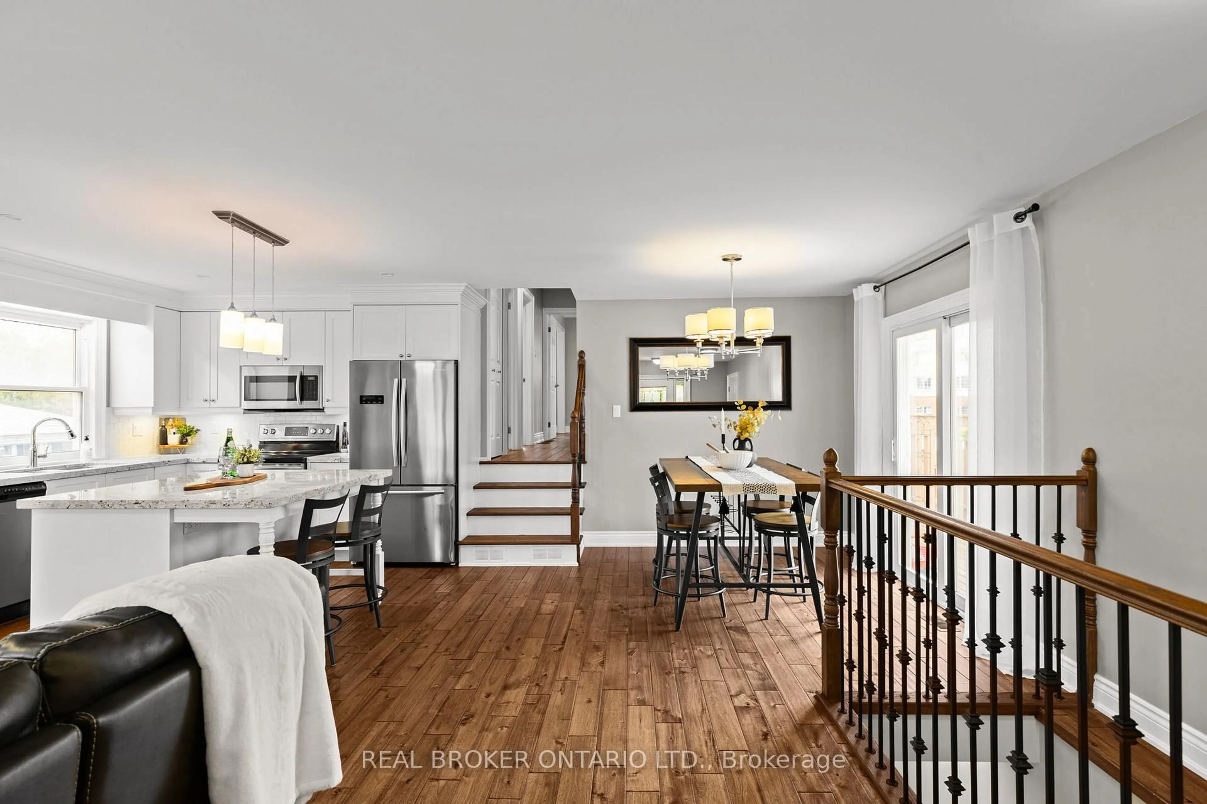 Open concept kitchen, unknown for 319 Brewery Lane, Orillia Ontario L3V 7H5