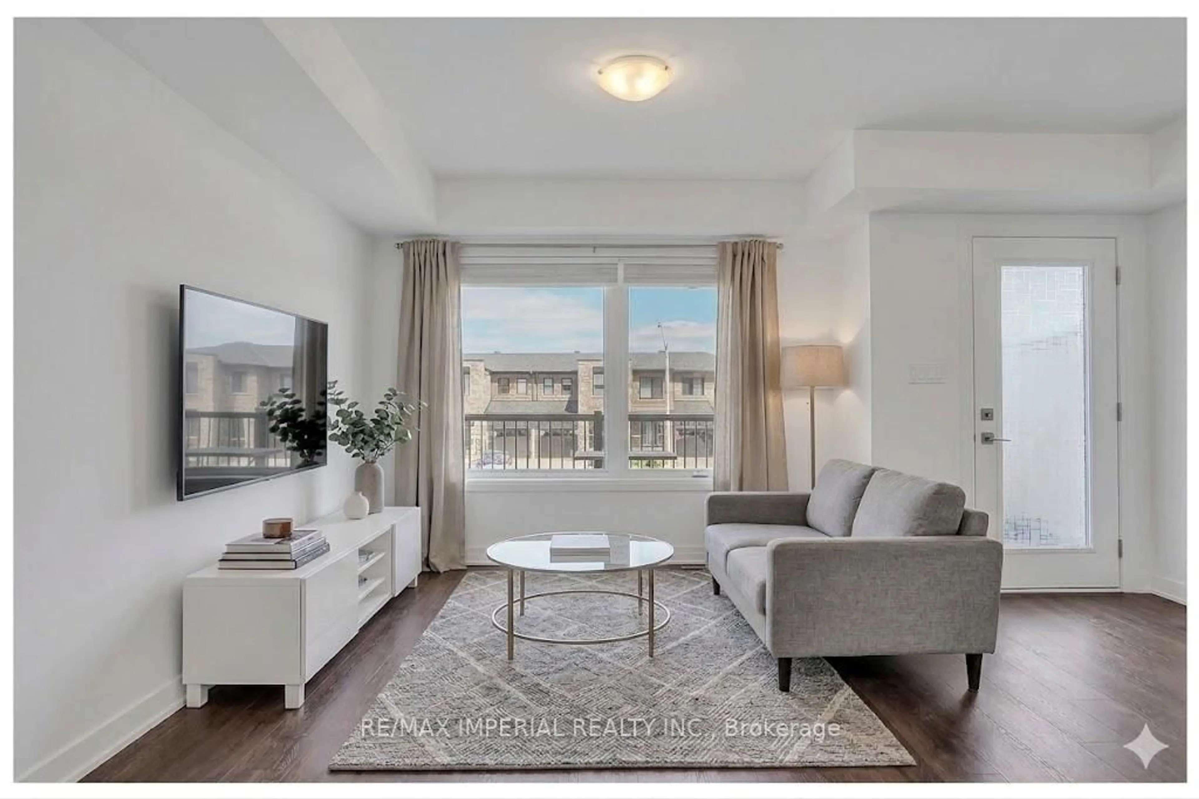 Living room with furniture, unknown for 61 Fairlane Ave, Barrie Ontario L9J 0N1