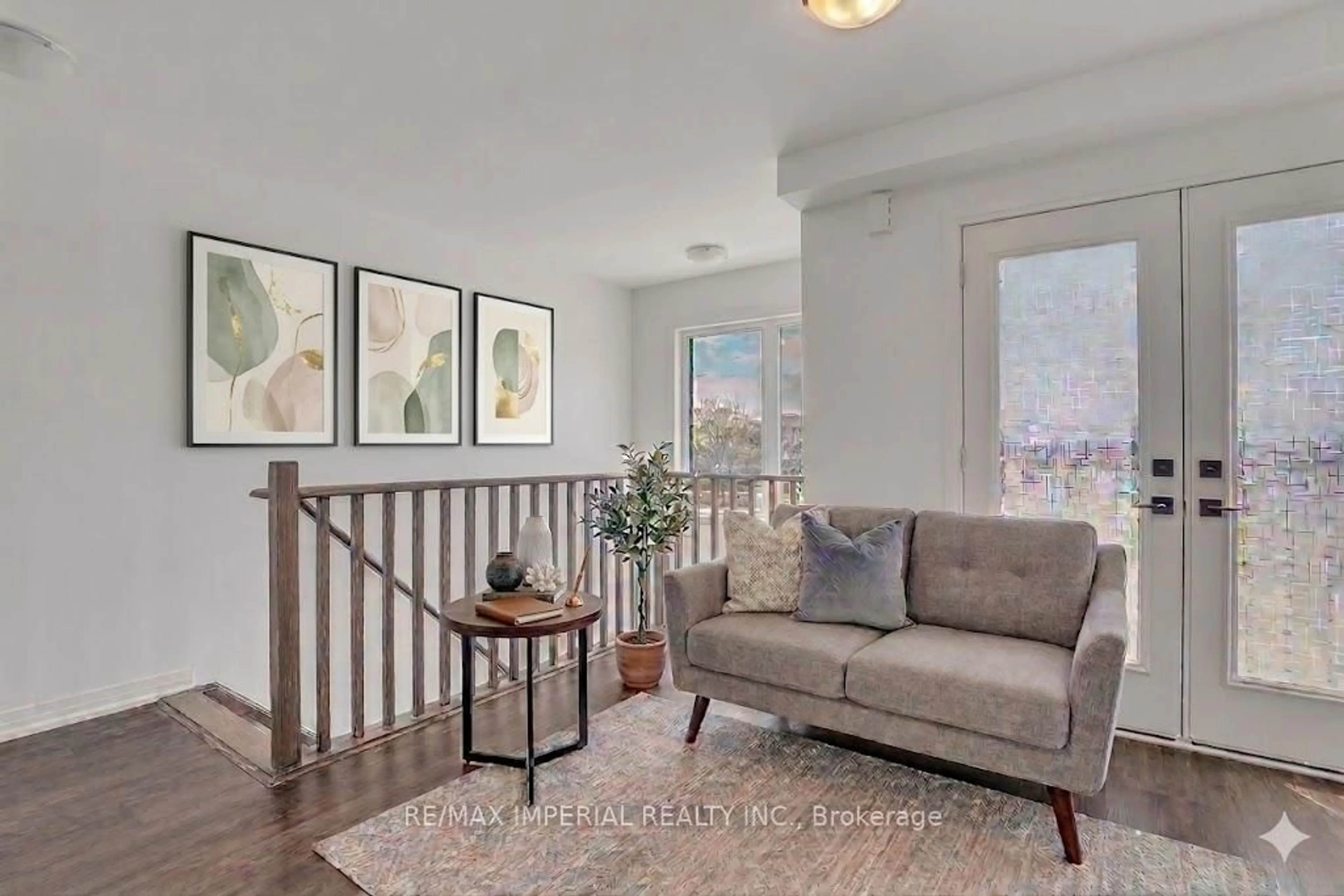 Living room with furniture, unknown for 61 Fairlane Ave, Barrie Ontario L9J 0N1