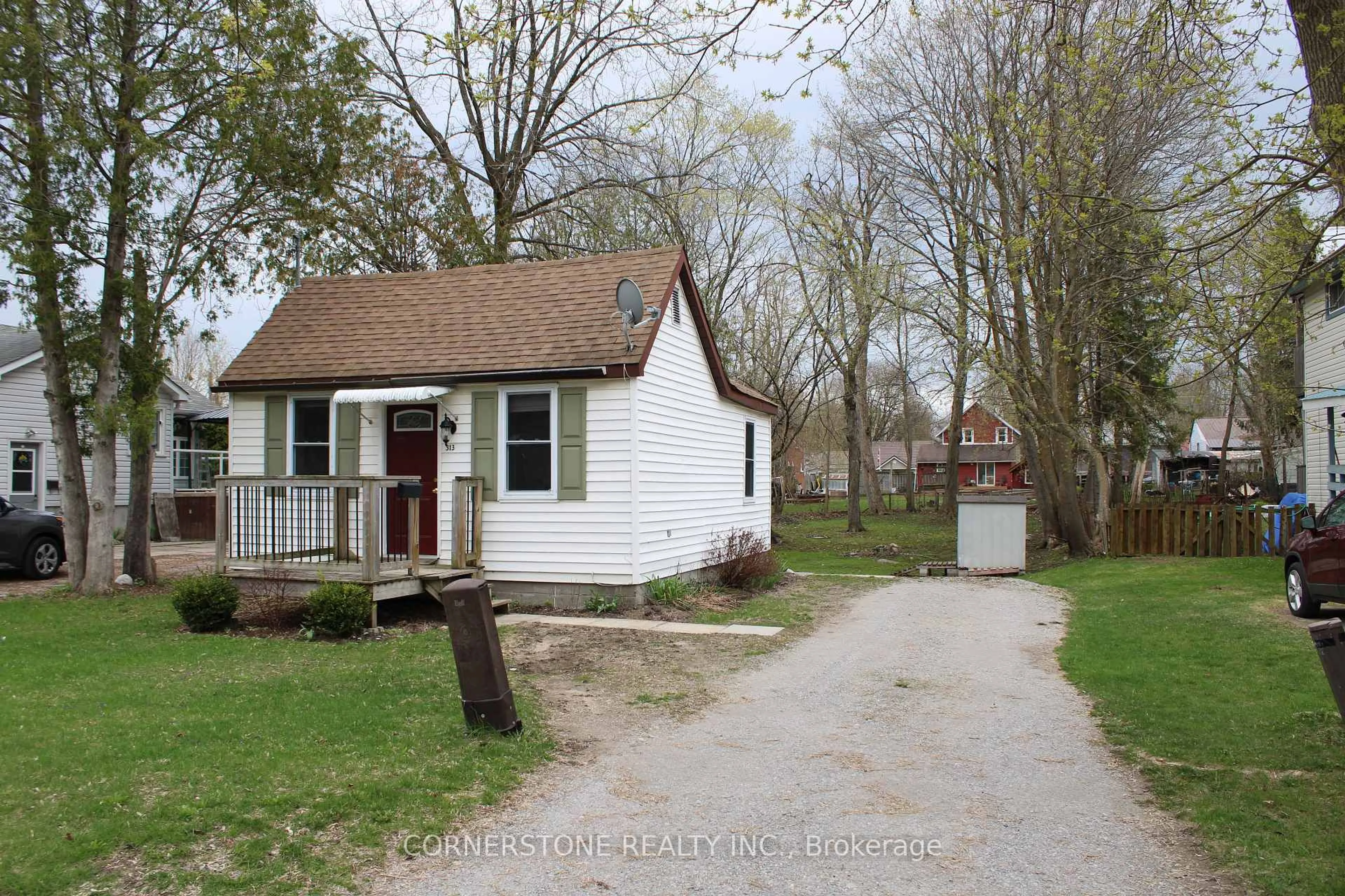Unknown for 313 John St, Orillia Ontario L3V 3J3