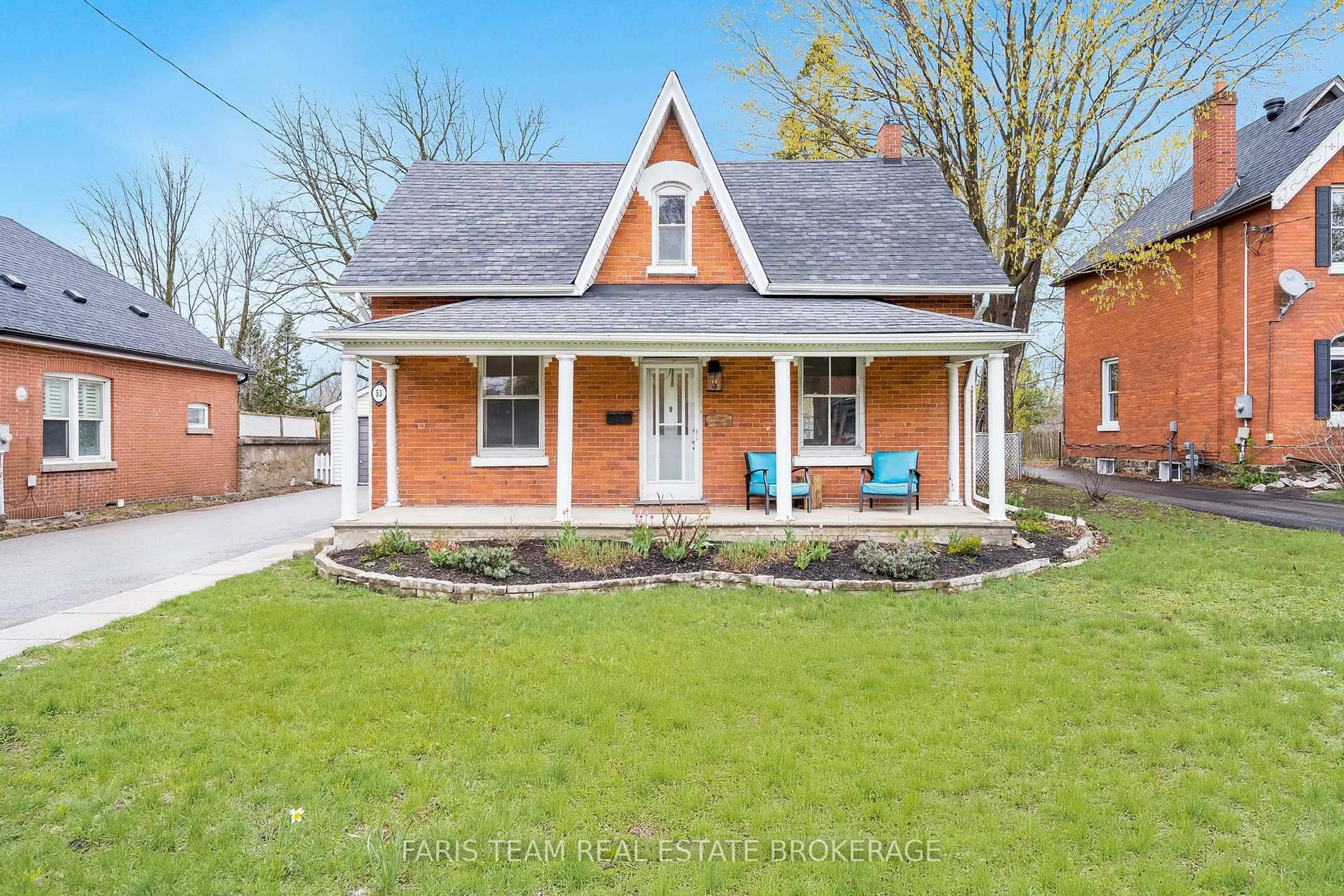 Home with brick exterior material, street for 53 Burton Ave, Barrie Ontario L4N 2R5