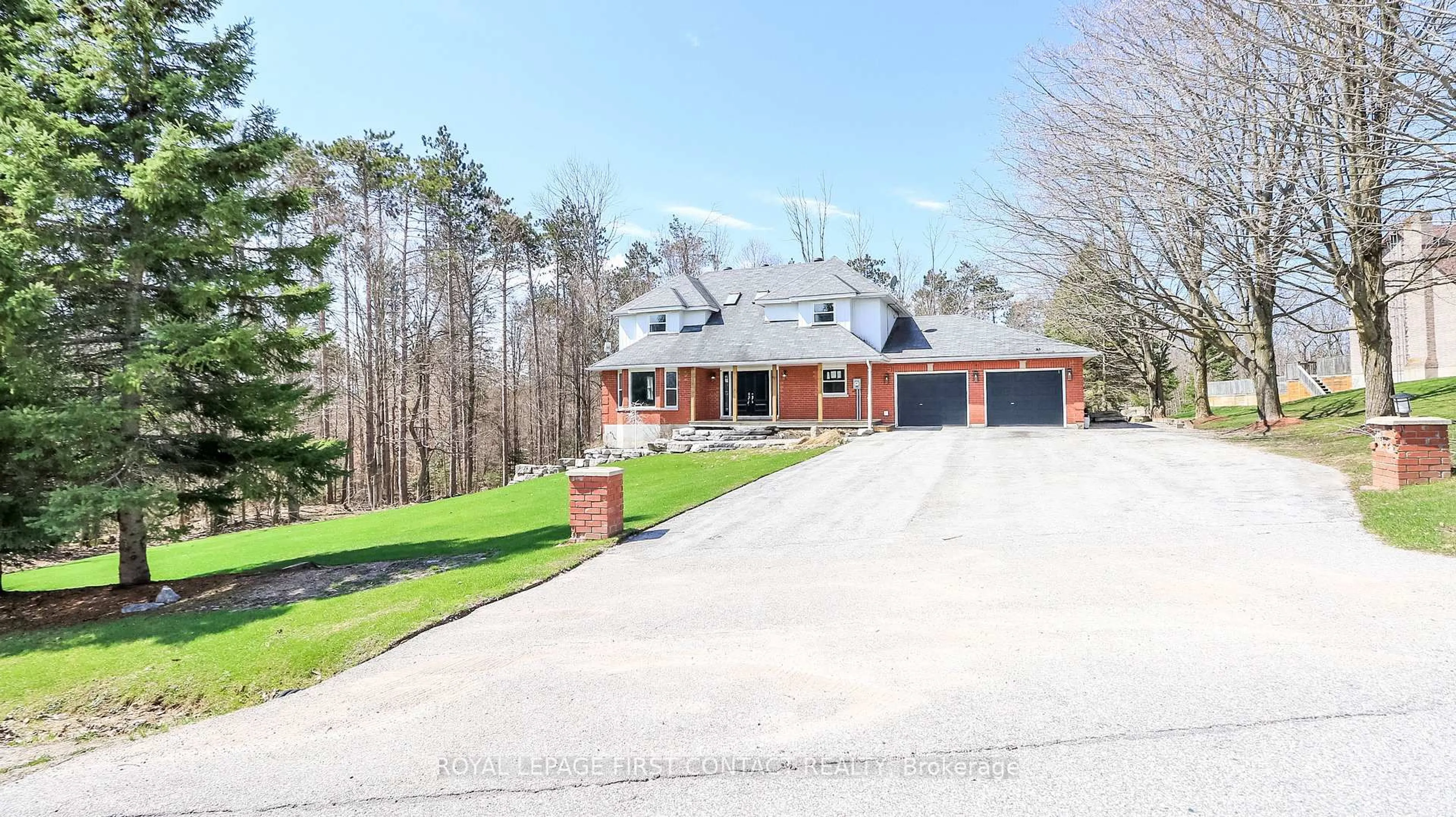 Home with brick exterior material, street for 602 Scarlett Line, Springwater Ontario L0L 1V0