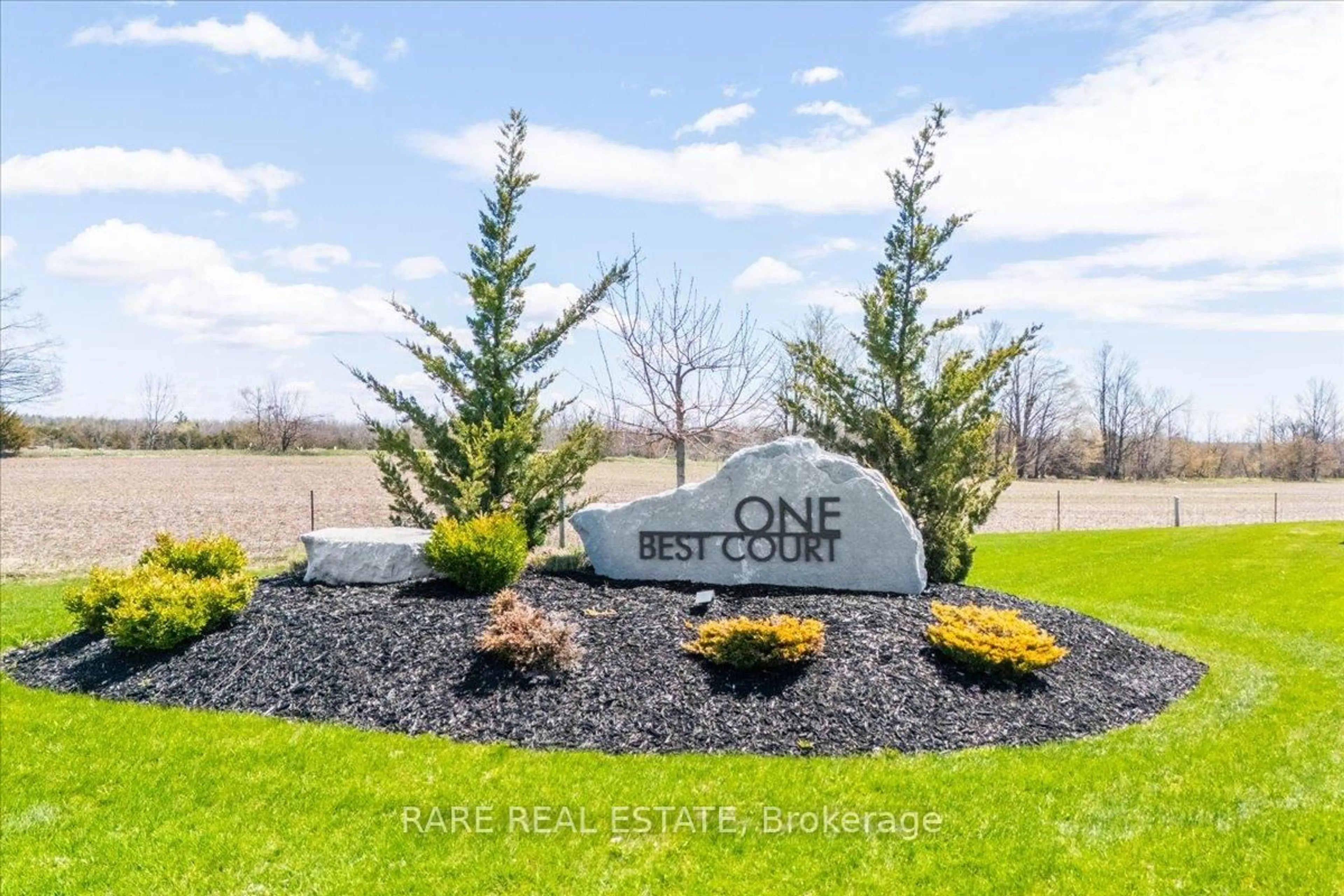 A pic from outside/outdoor area/front of a property/back of a property/a pic from drone, street for 1 Best Crt, Oro-Medonte Ontario L0L 2L0