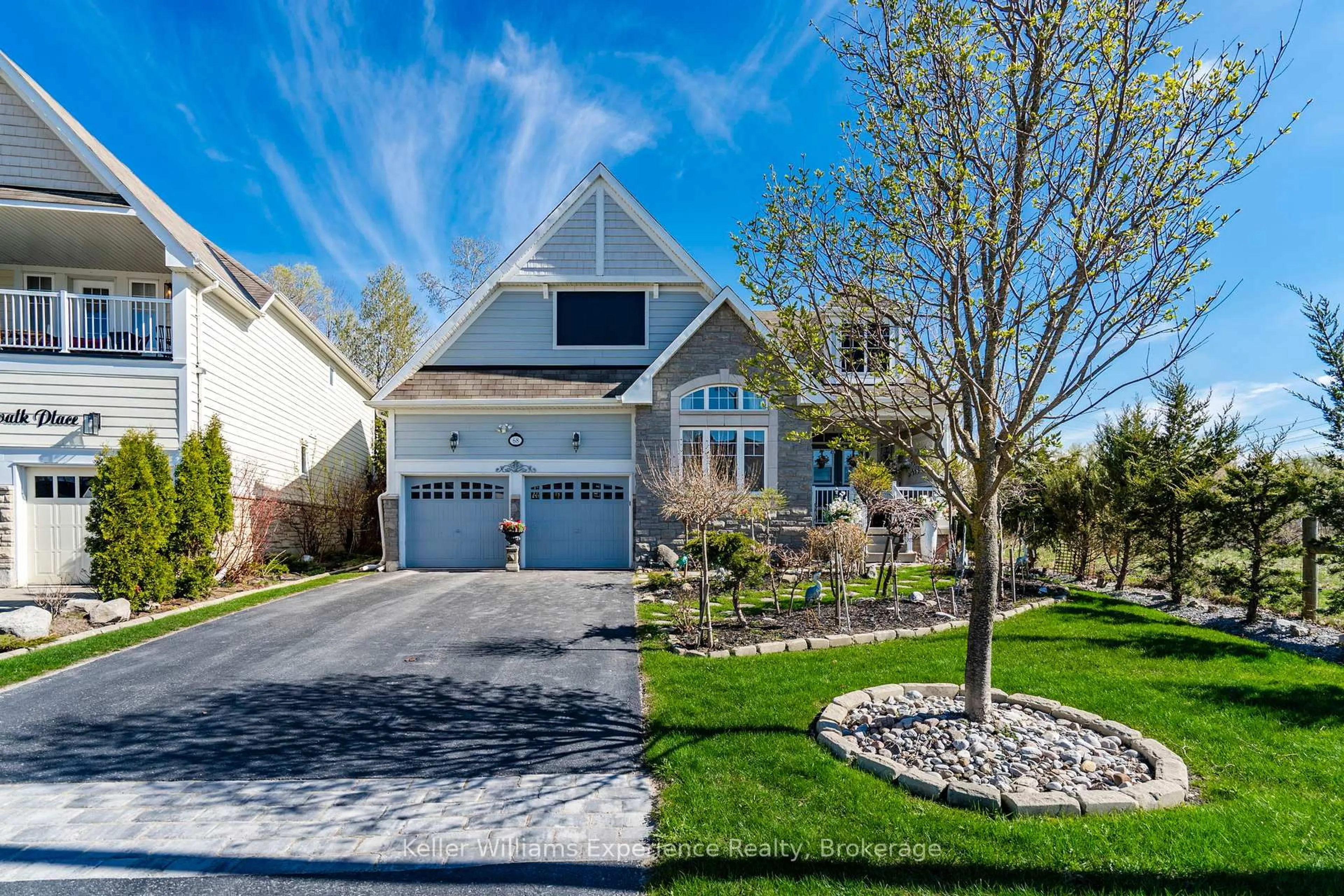 Home with vinyl exterior material, street for 68 Riverwalk Pl, Midland Ontario L4R 0B5