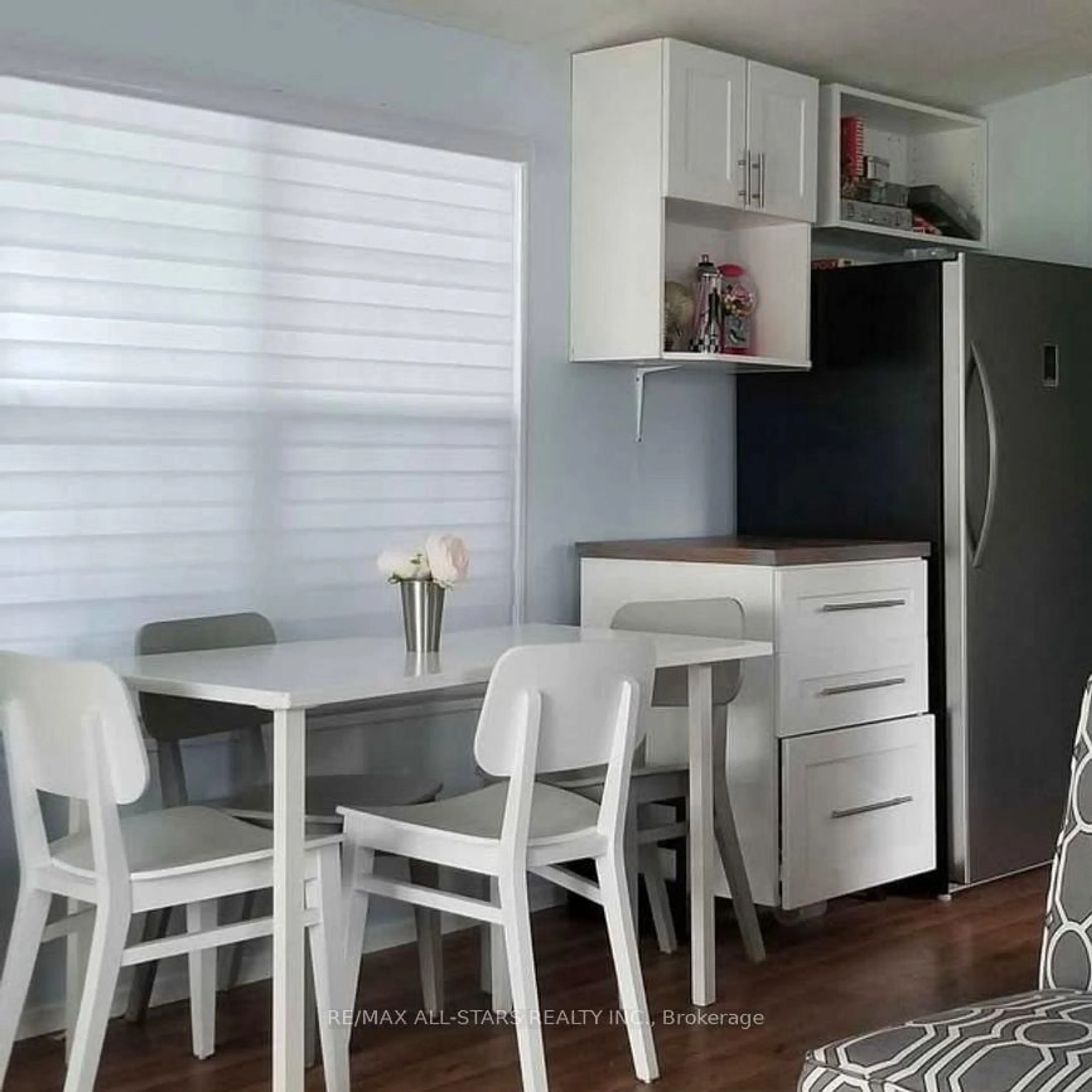 Unknown for 1 KENORA Tr, Wasaga Beach Ontario L9Z 1X7