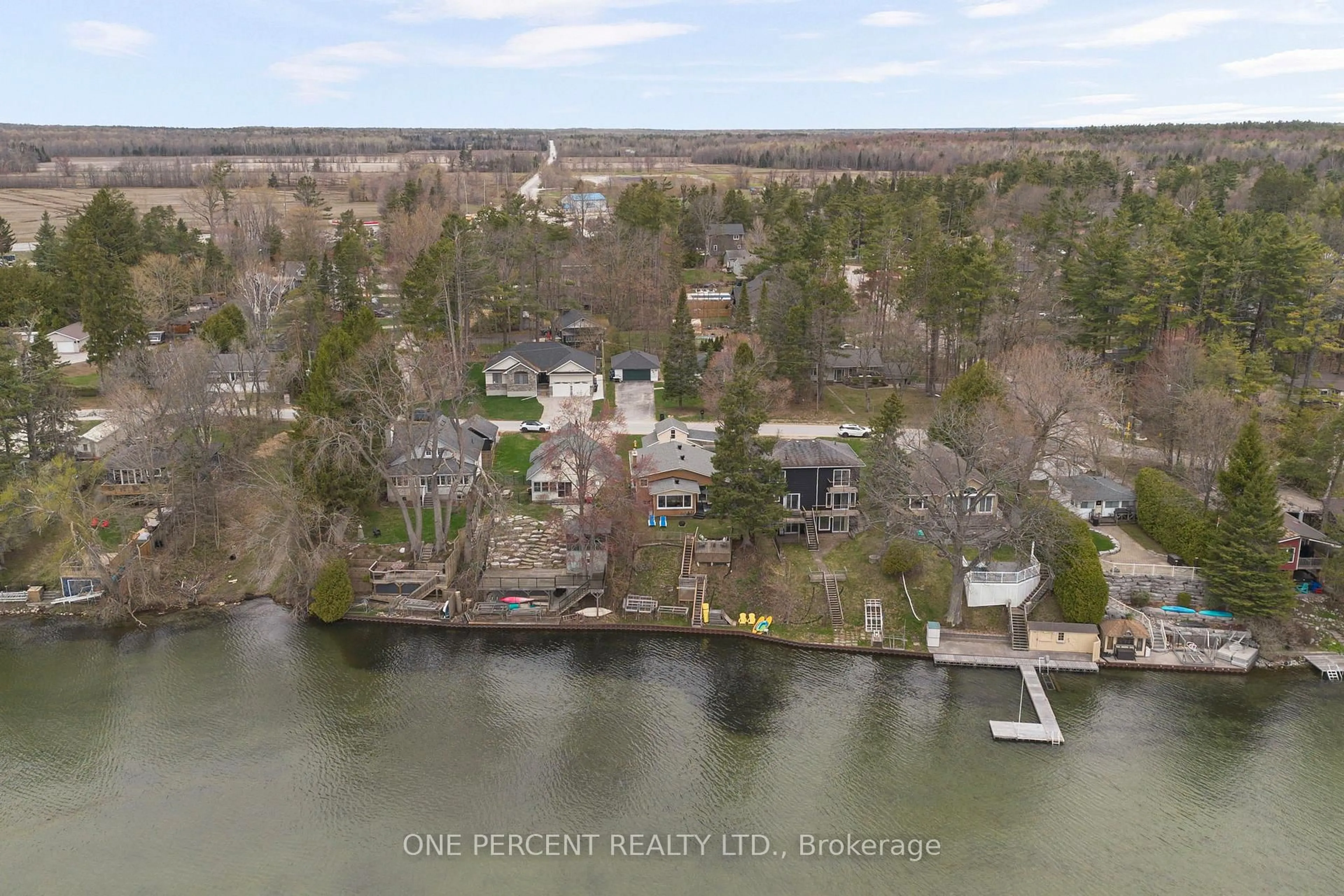 A pic from outside/outdoor area/front of a property/back of a property/a pic from drone, water/lake/river/ocean view for 2997 LAKESIDE Dr, Severn Ontario L0K 1G0