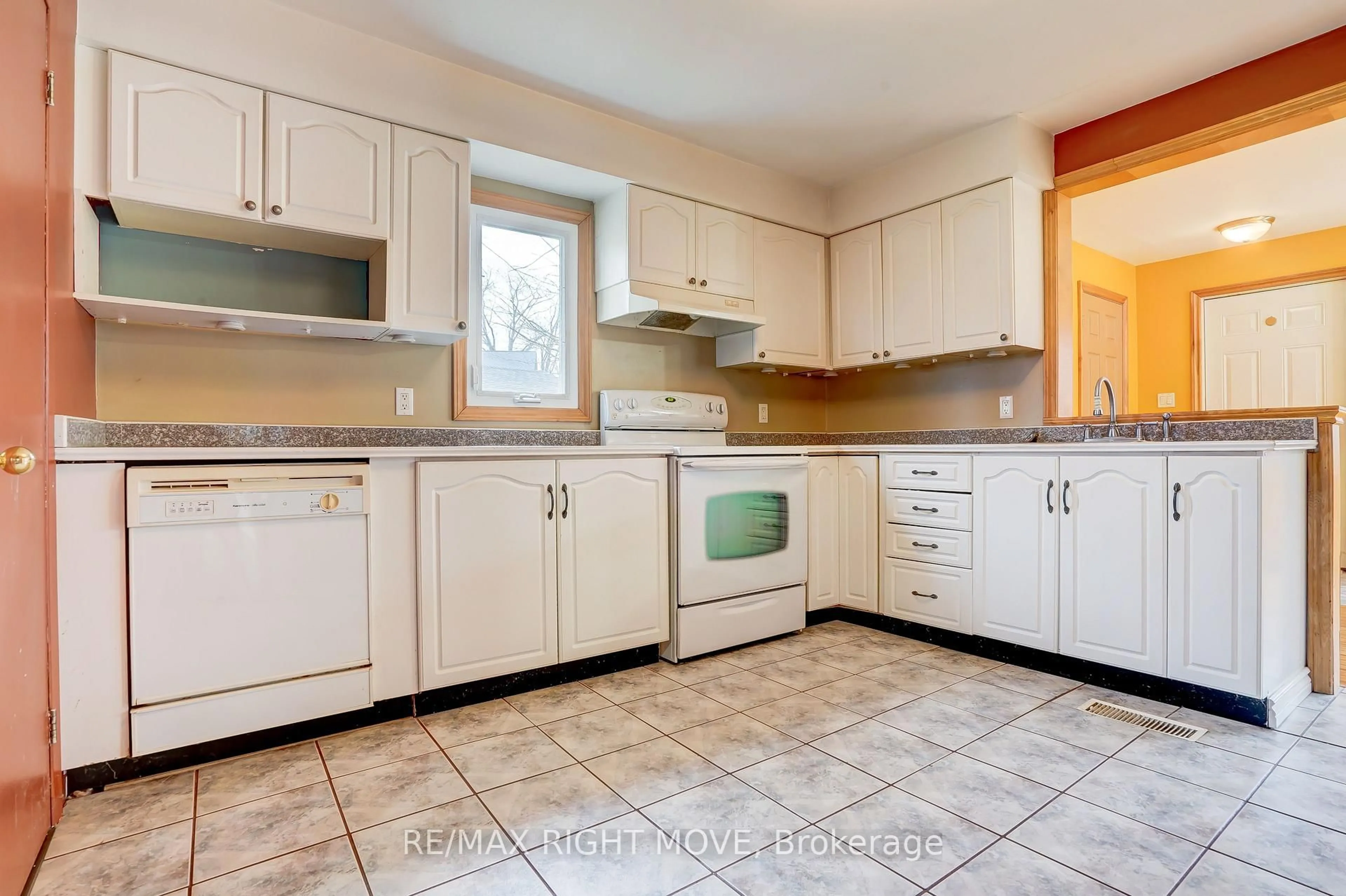 Unknown for 3391 ARMAND Ave, Severn Ontario L0K 1G0