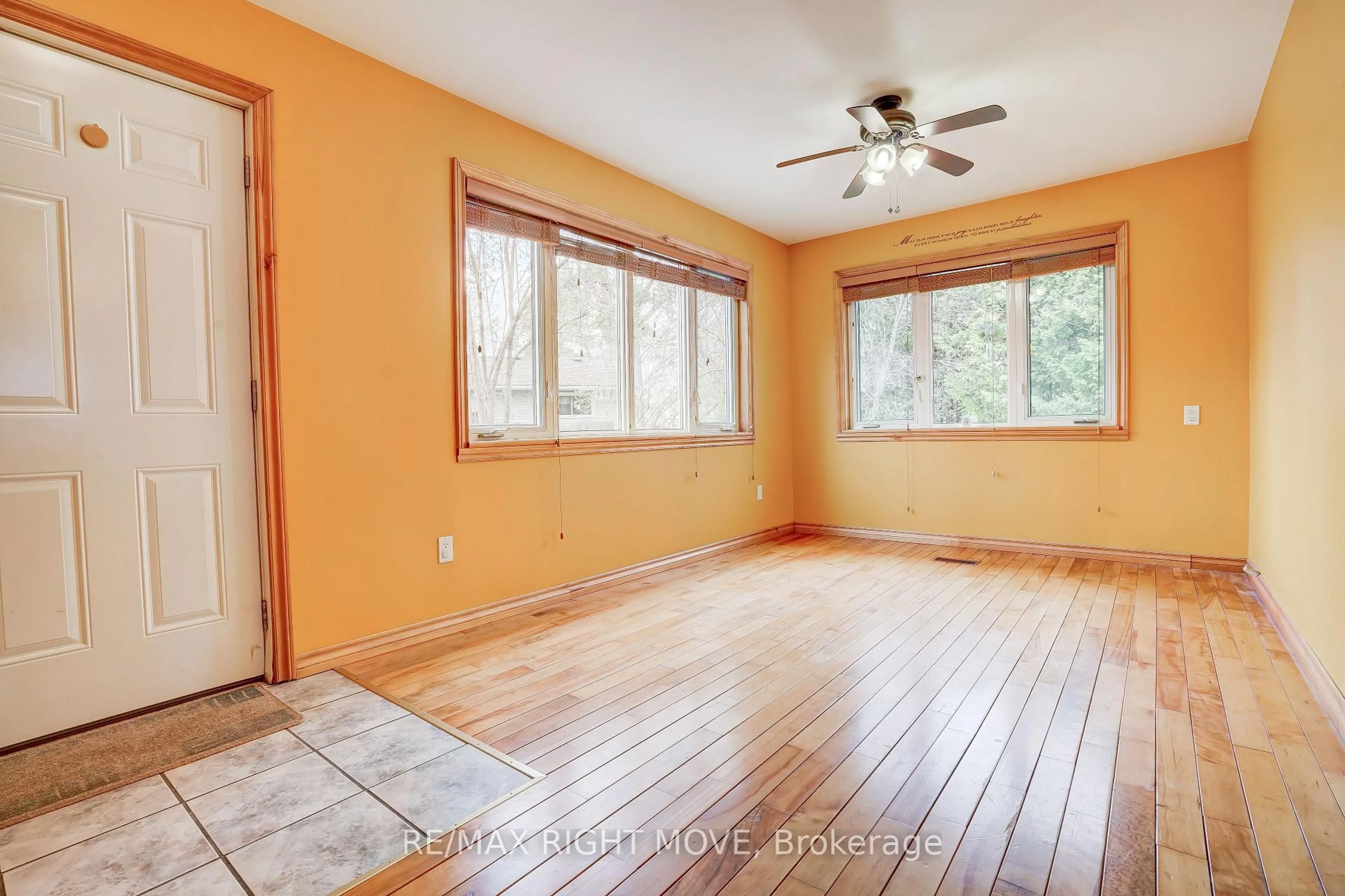 A pic of a room for 3391 ARMAND Ave, Severn Ontario L0K 1G0