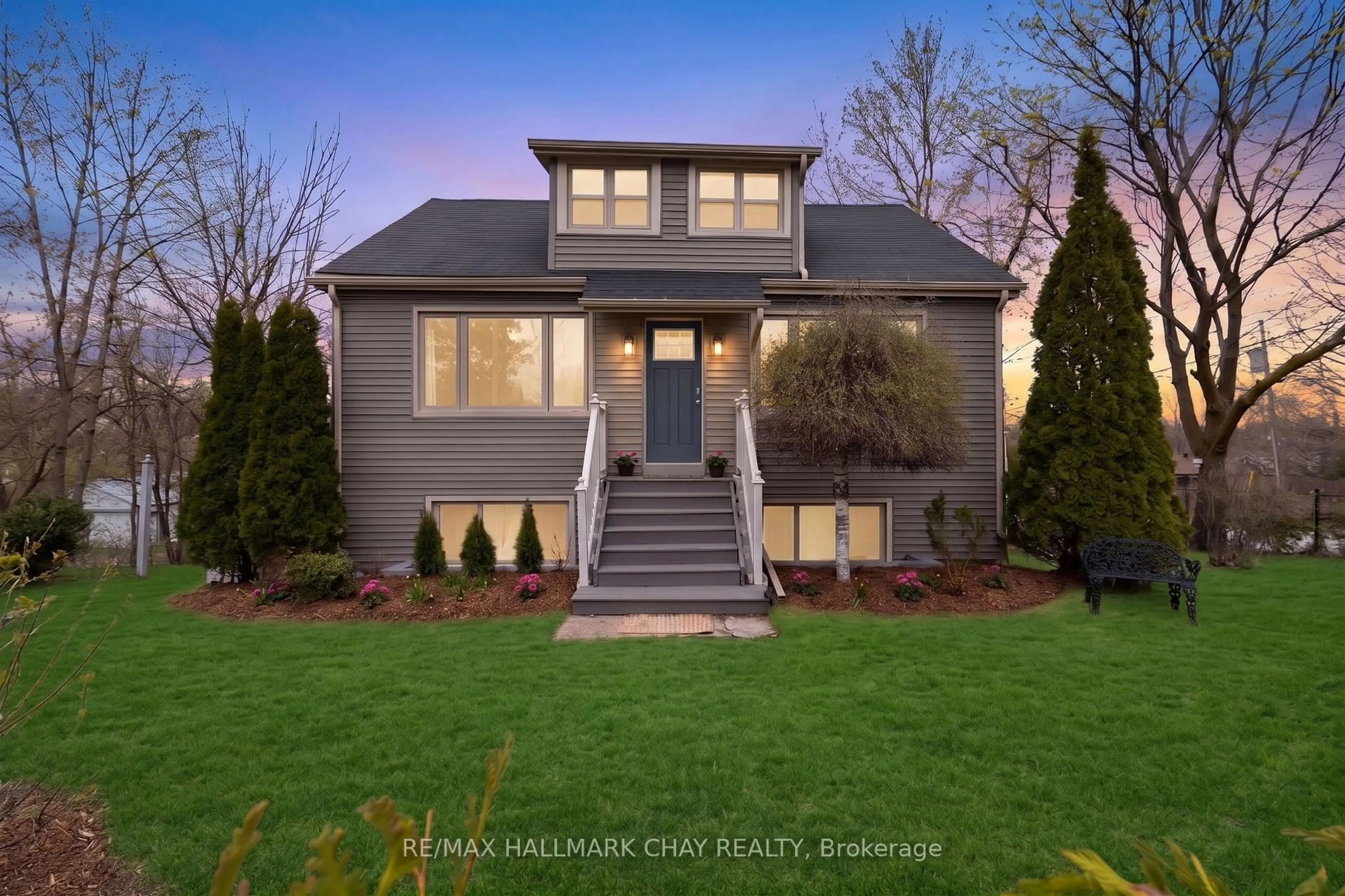 Home with vinyl exterior material, street for 296 Barrie Rd, Orillia Ontario L3V 2R7