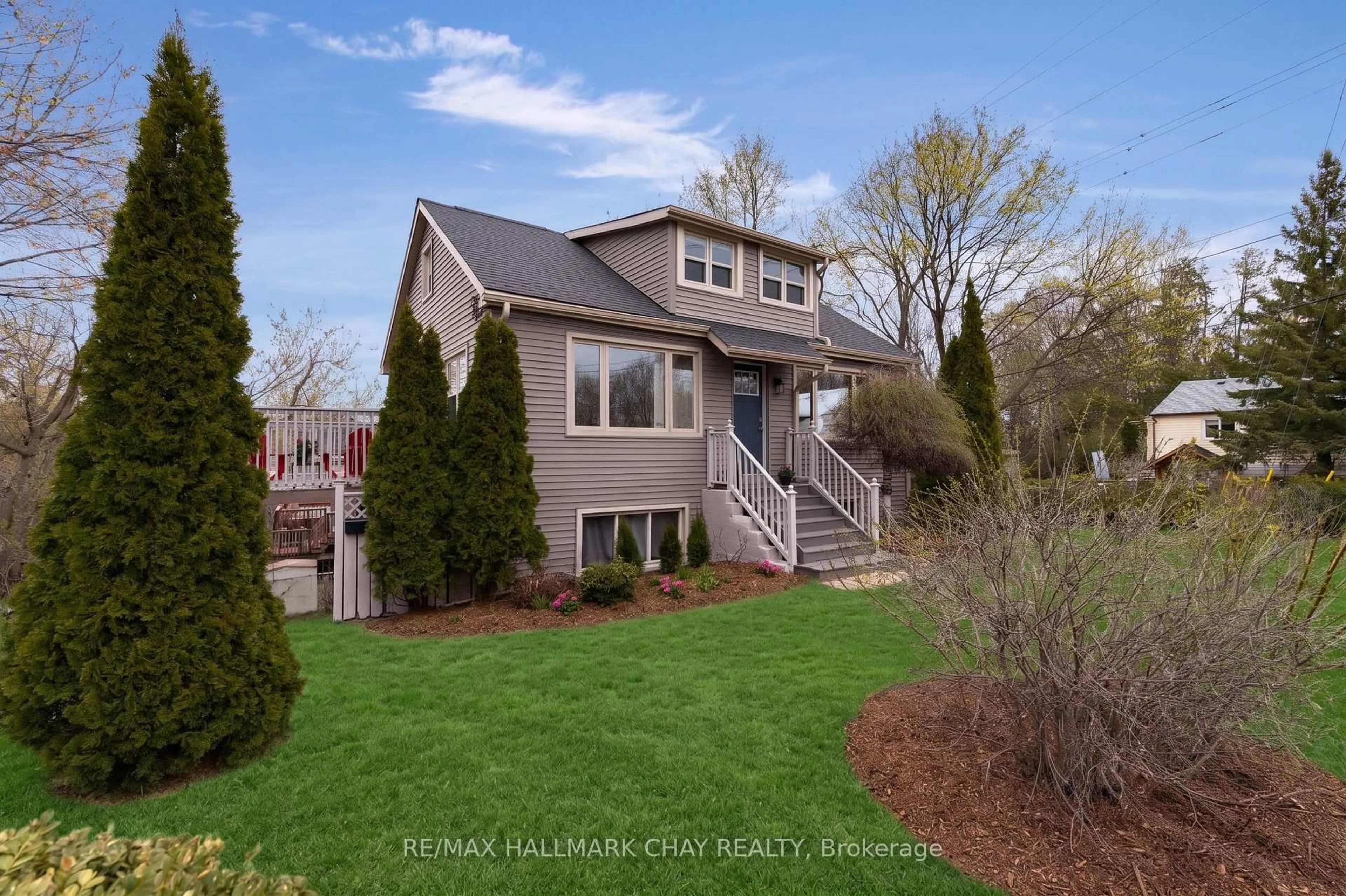 Home with vinyl exterior material, street for 296 Barrie Rd, Orillia Ontario L3V 2R7