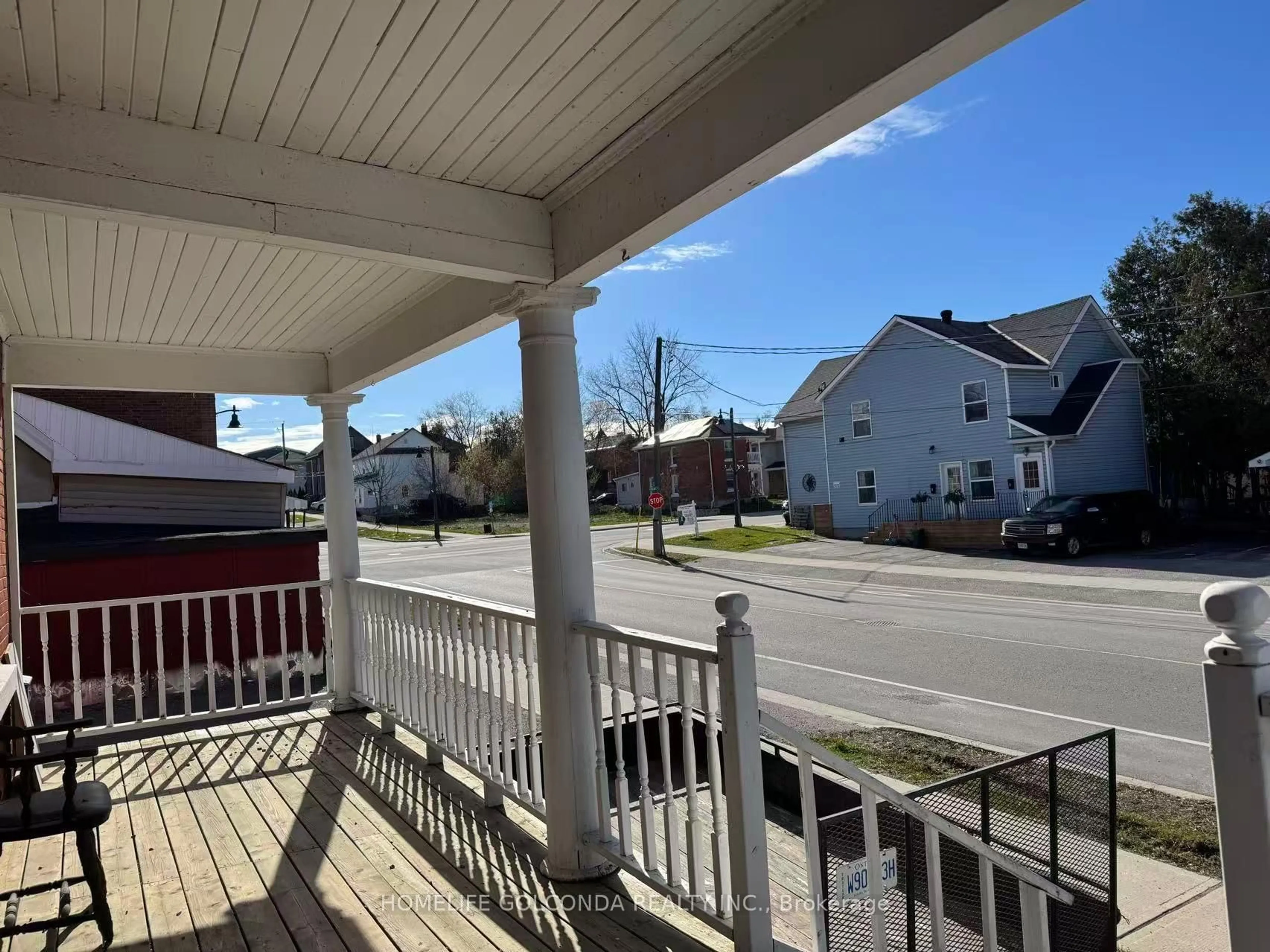 Patio, unknown for 109 Elgin St, Orillia Ontario L3V 1S6