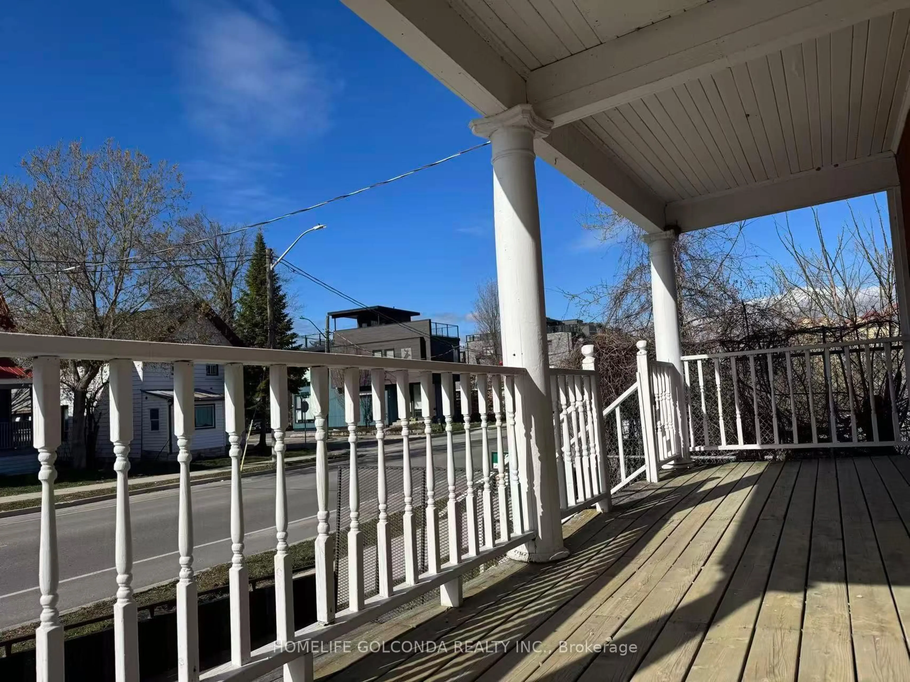 Unknown for 109 Elgin St, Orillia Ontario L3V 1S6