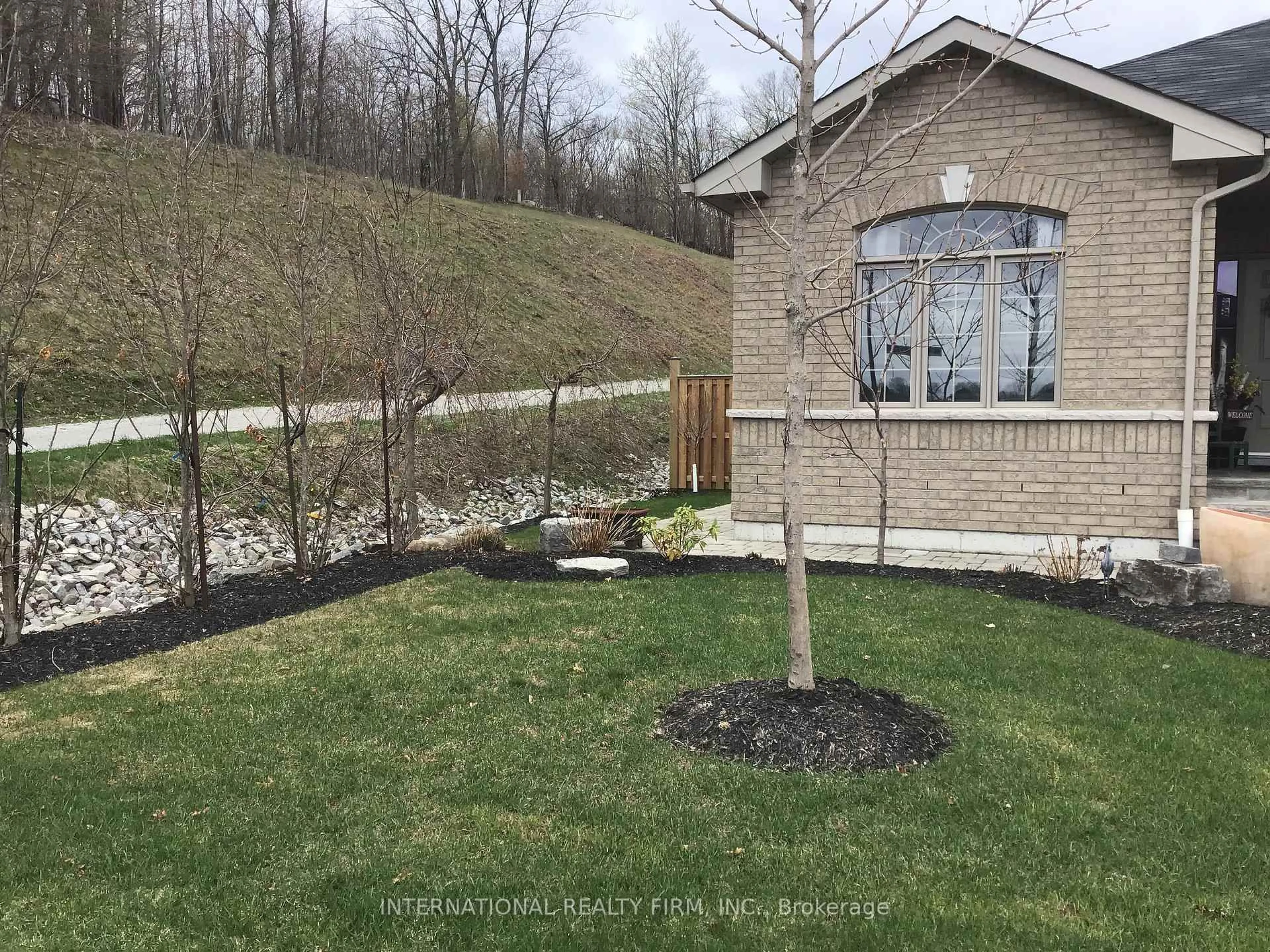 Unknown for 49 Beausoleil Dr, Penetanguishene Ontario L9M 0V8
