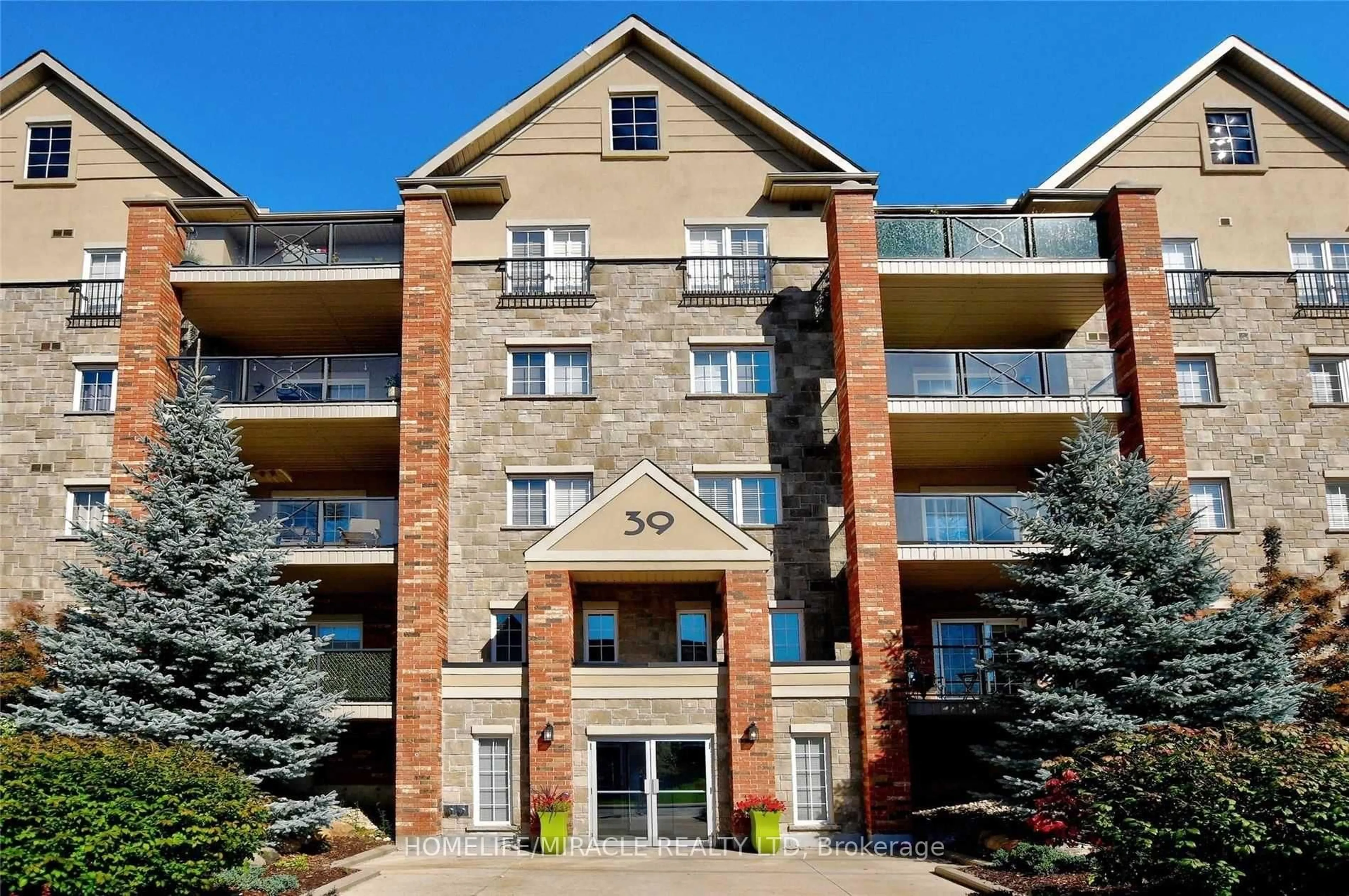 Unknown for 39 Ferndale Dr #303, Barrie Ontario L4N 5W9