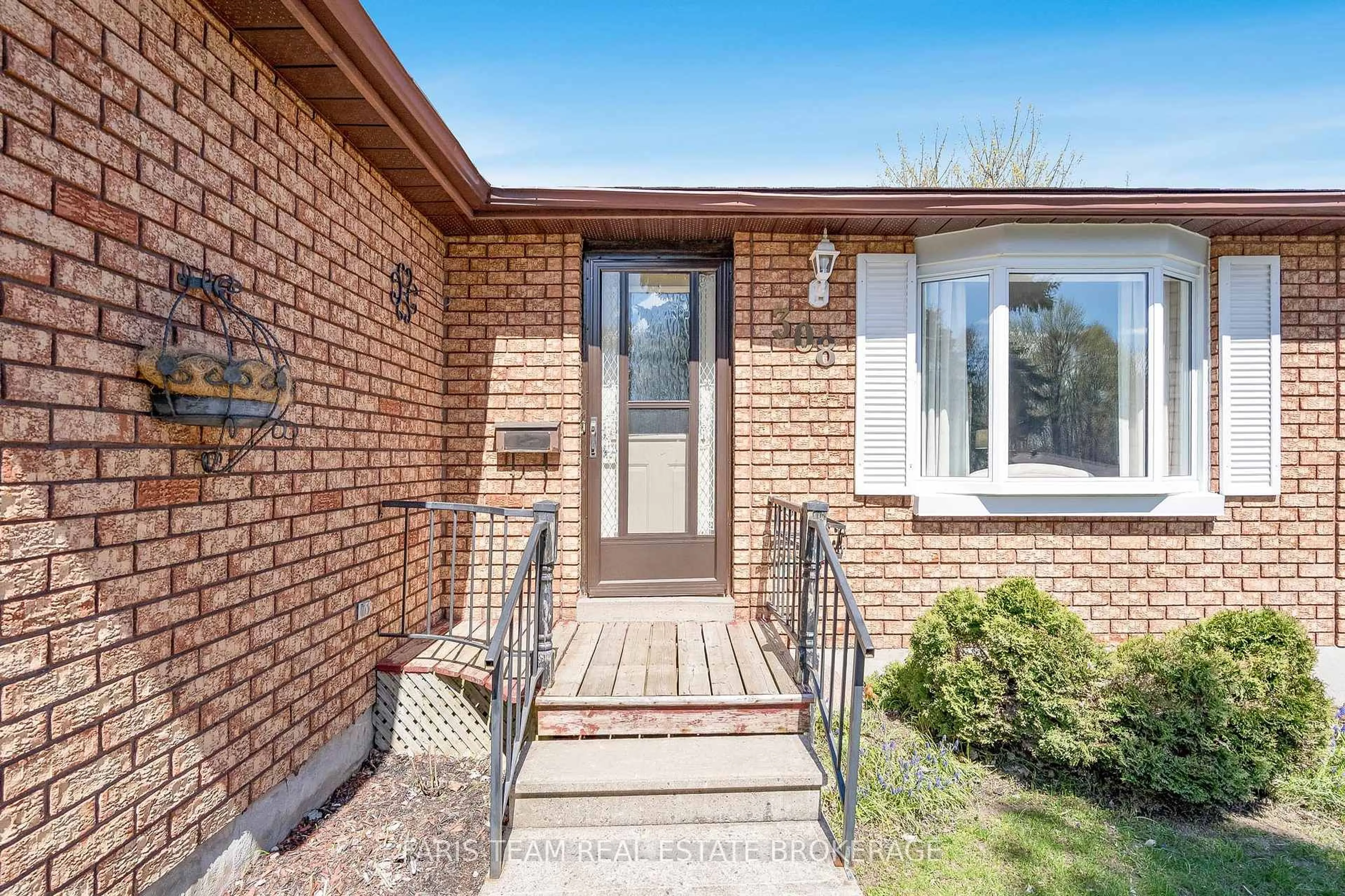 Home with brick exterior material, street for 308 Christine Dr, Midland Ontario L4R 5A4