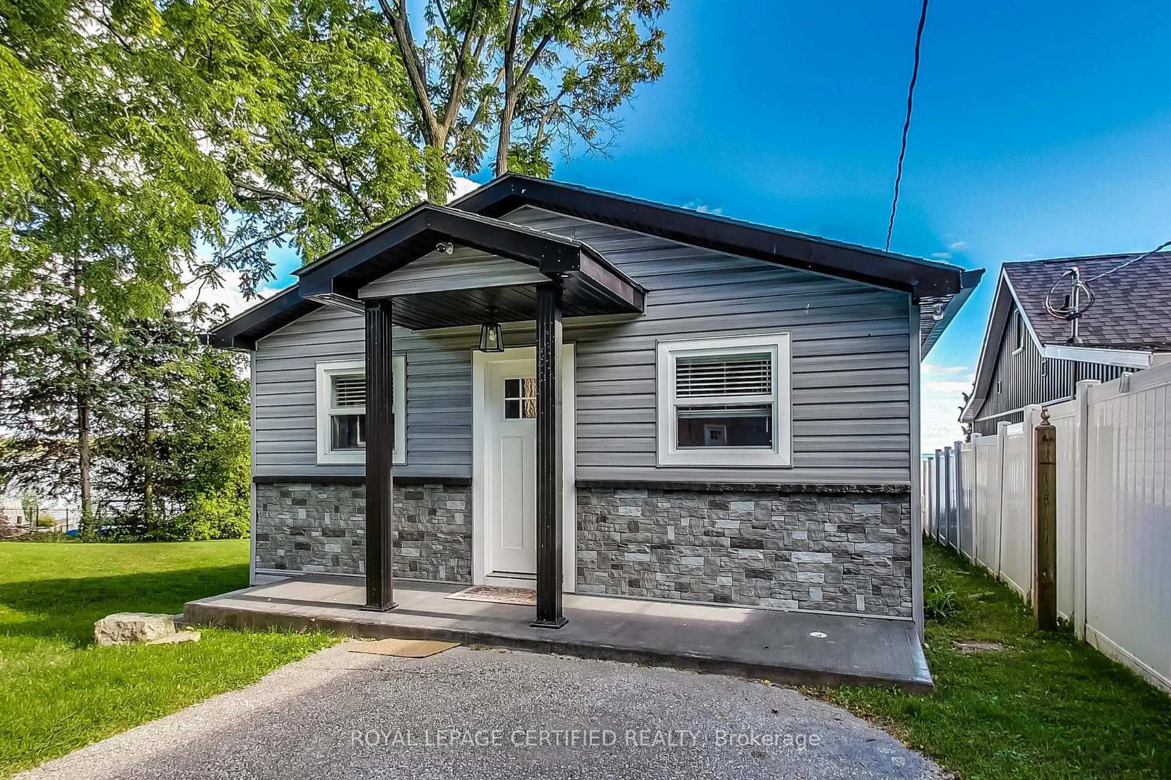 Home with vinyl exterior material, street for 69 Olive Cres, Orillia Ontario L3V 1E9