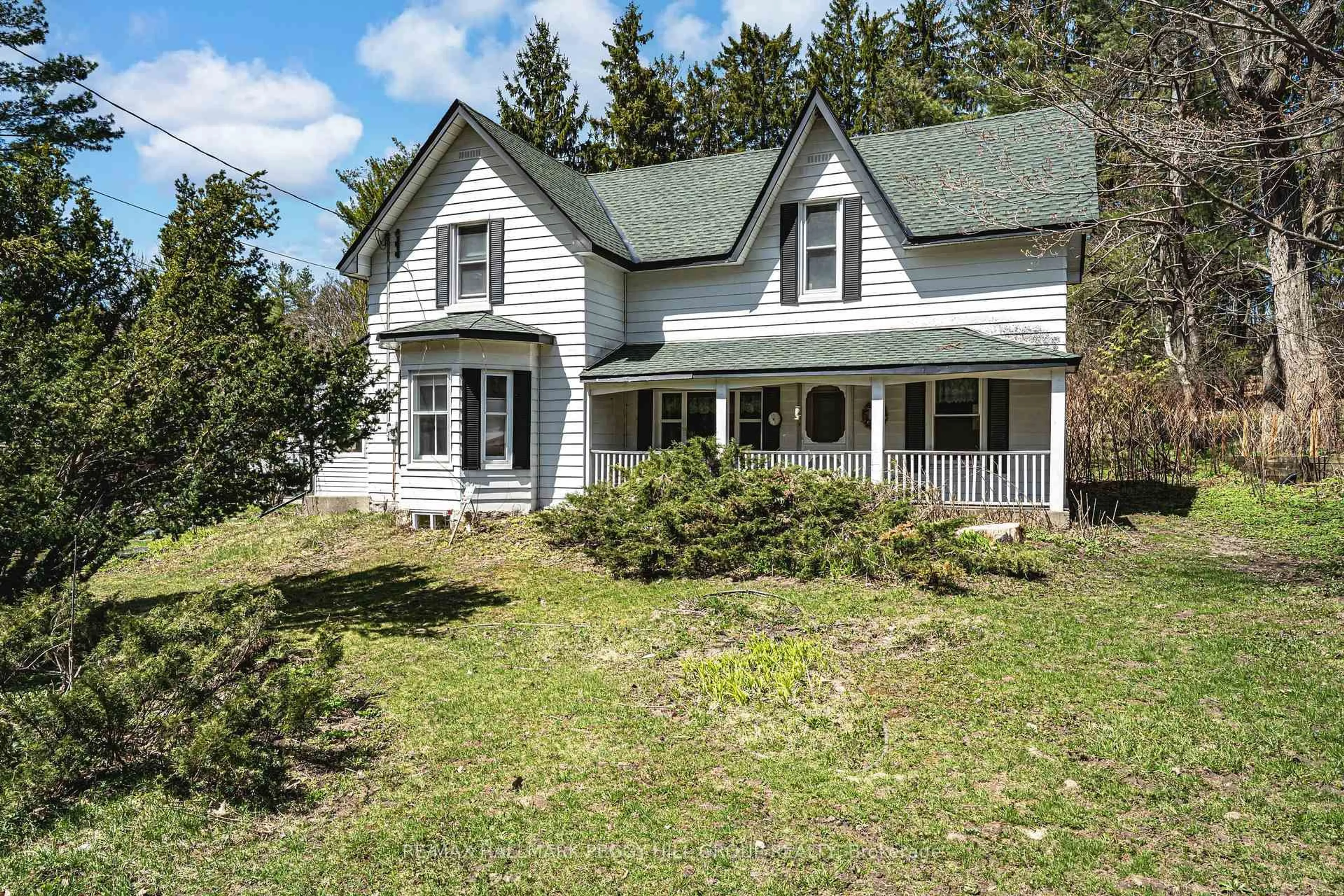 A pic from outside/outdoor area/front of a property/back of a property/a pic from drone, unknown for 90 Doran Rd, Springwater Ontario L9X 0L5