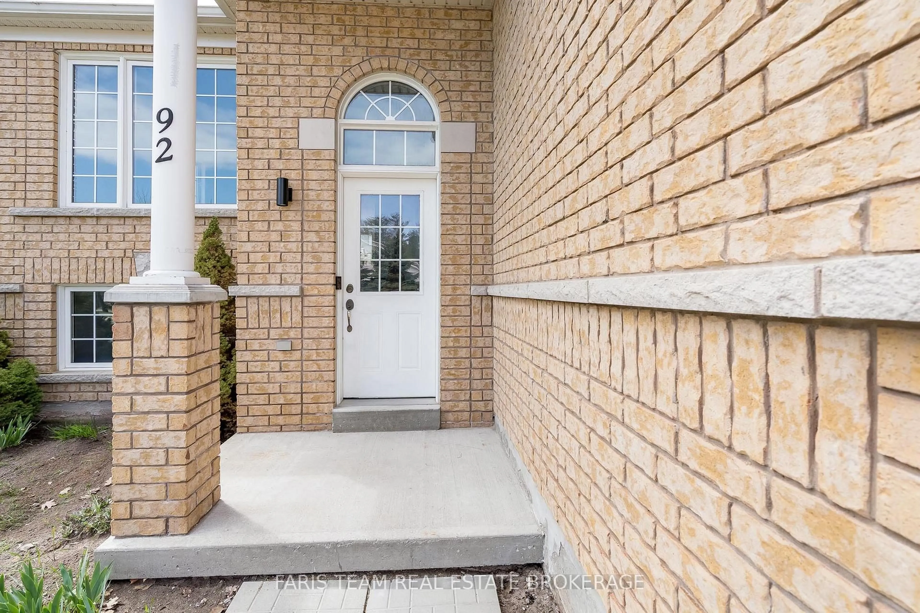 Unknown for 92 Wesley Ave, Wasaga Beach Ontario L9Z 0B9