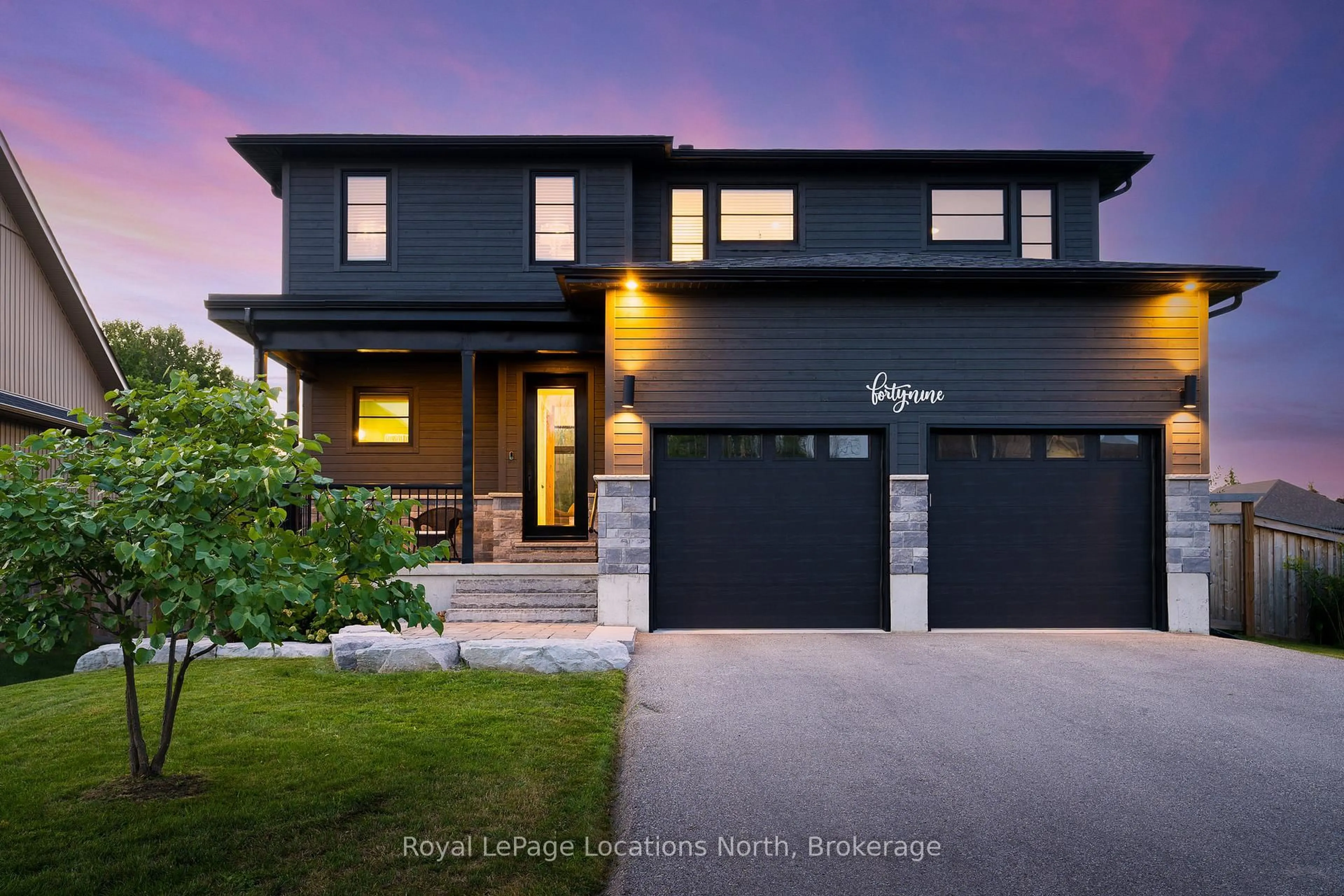 Home with brick exterior material, street for 49 Stanley St, Collingwood Ontario L9Y 0G7