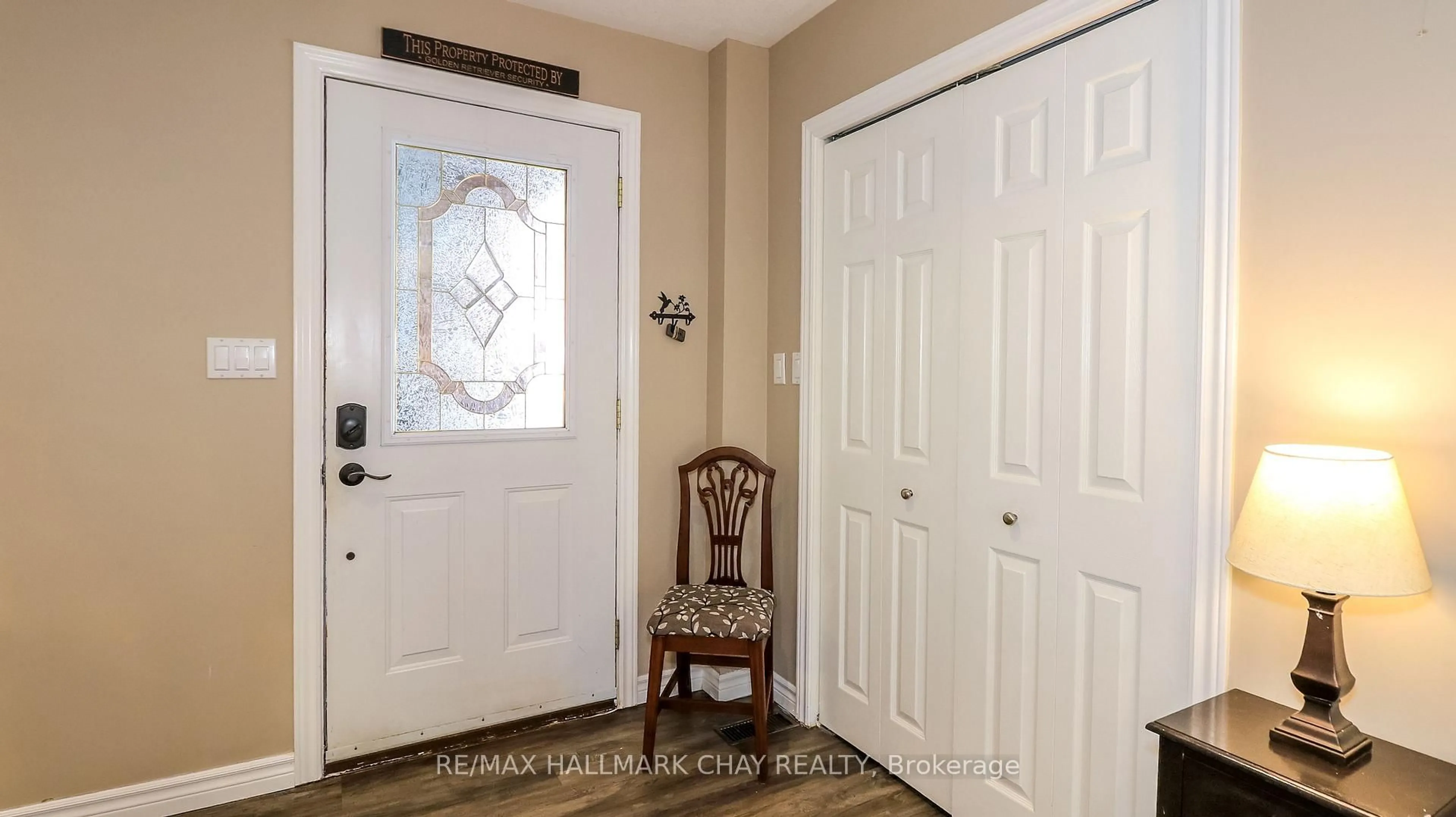 Indoor entryway for 4062 Wainman Line, Severn Ontario L3V 6H2