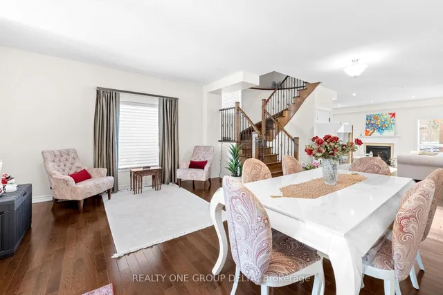 8 Charlemagne Ave, Barrie 5
