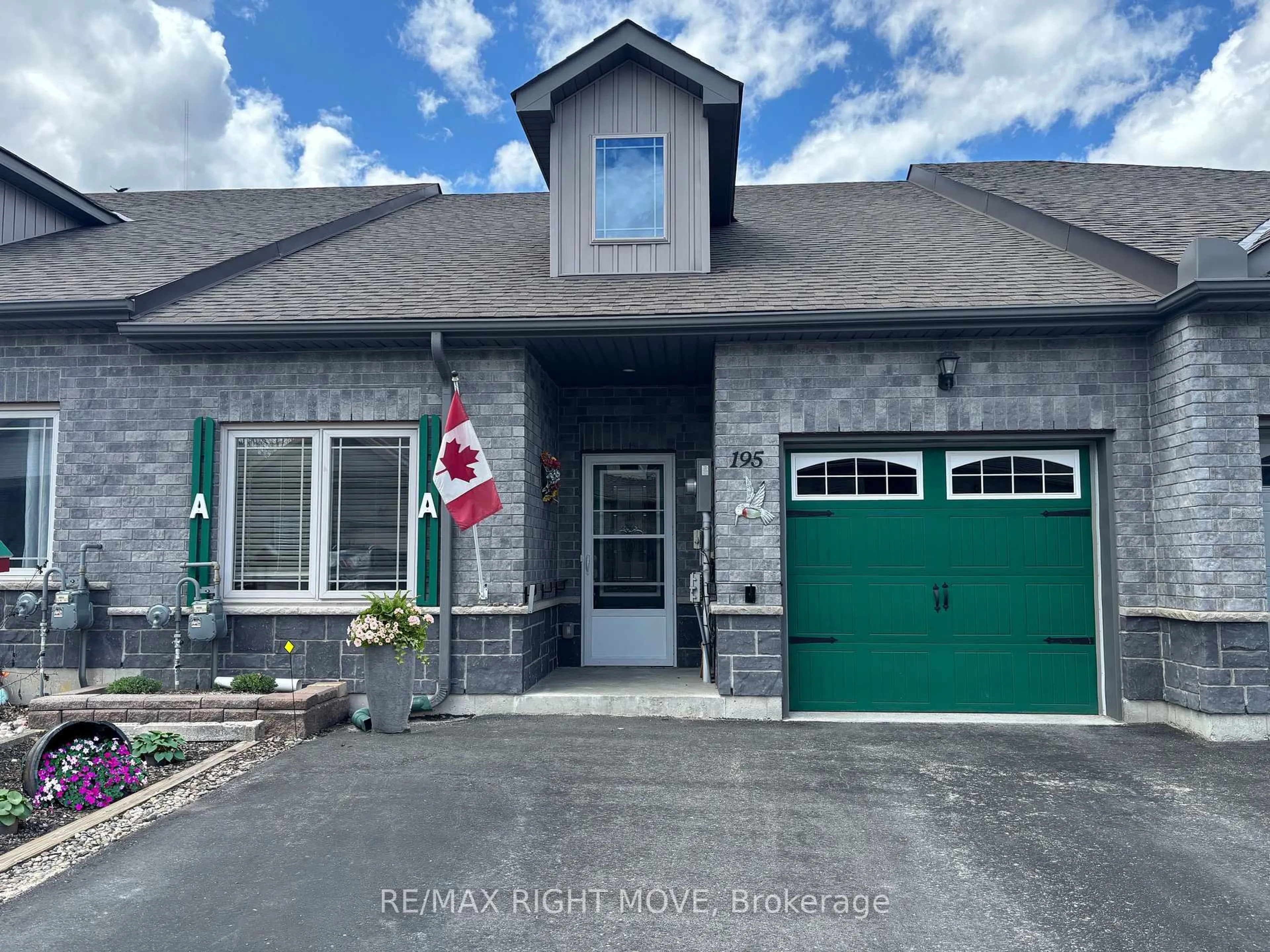 Home with brick exterior material, street for 195 Lucy Lane, Orillia Ontario L3V 0G3