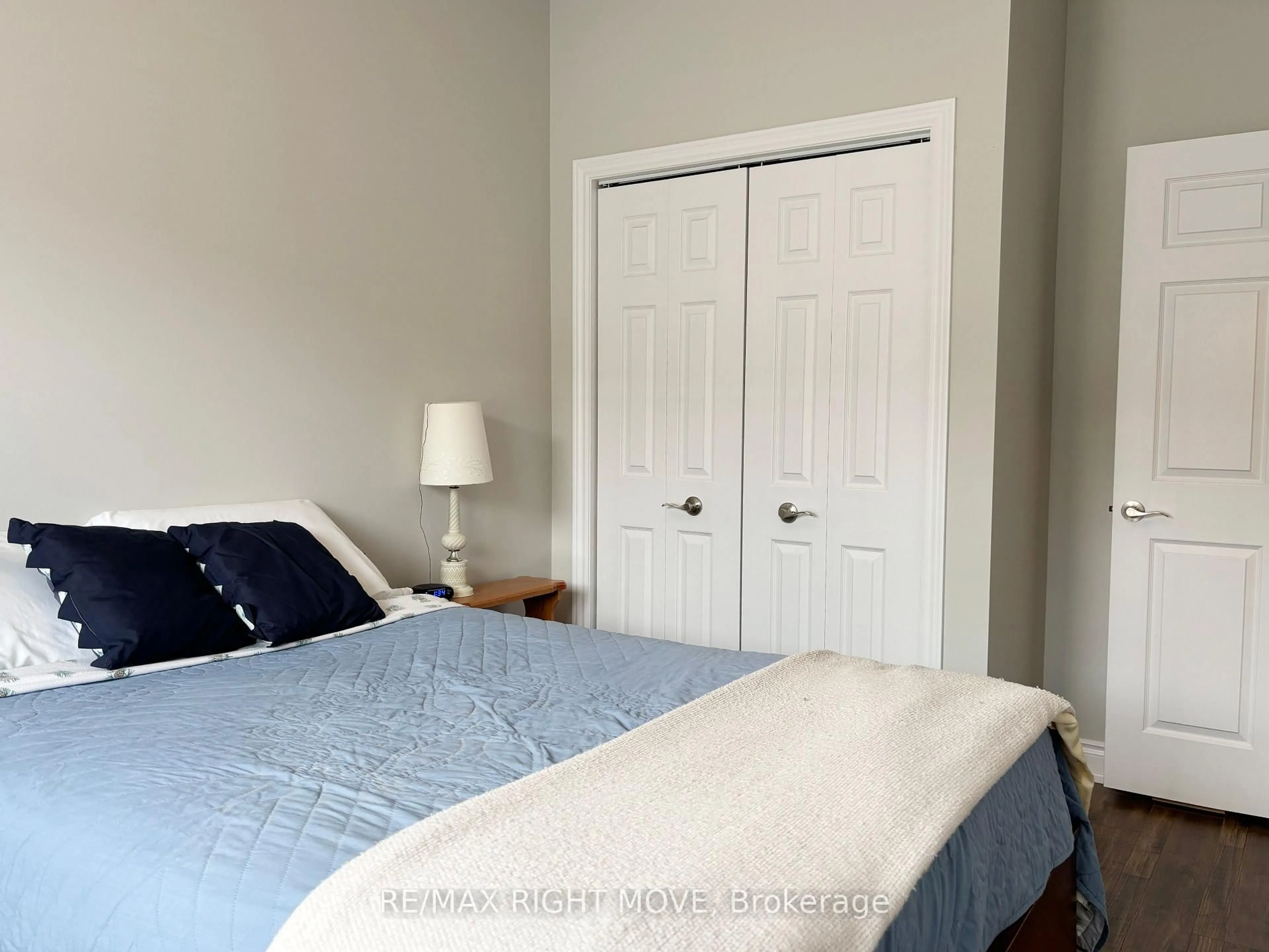 Unknown for 195 Lucy Lane, Orillia Ontario L3V 0G3