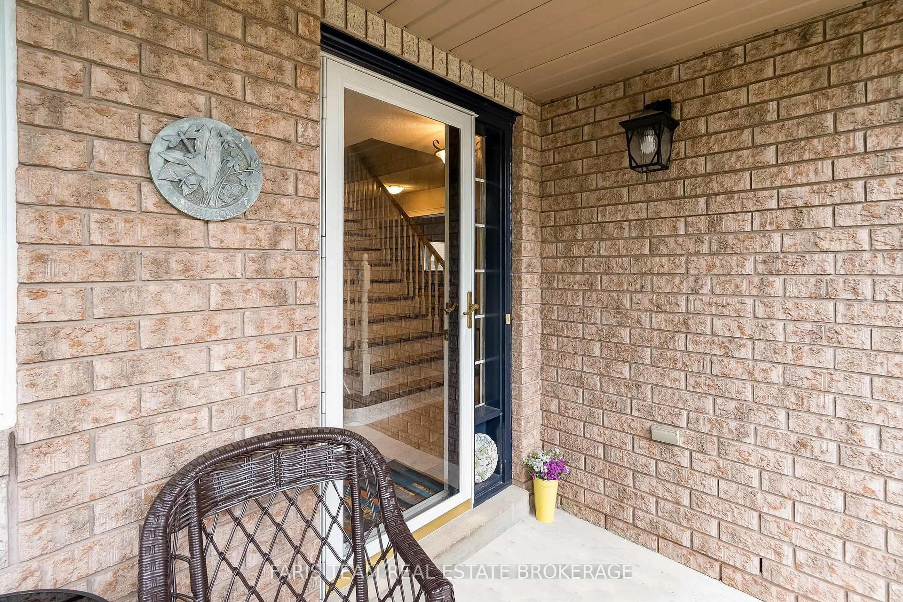 Unknown for 92 Brighton Rd, Barrie Ontario L4M 6S3
