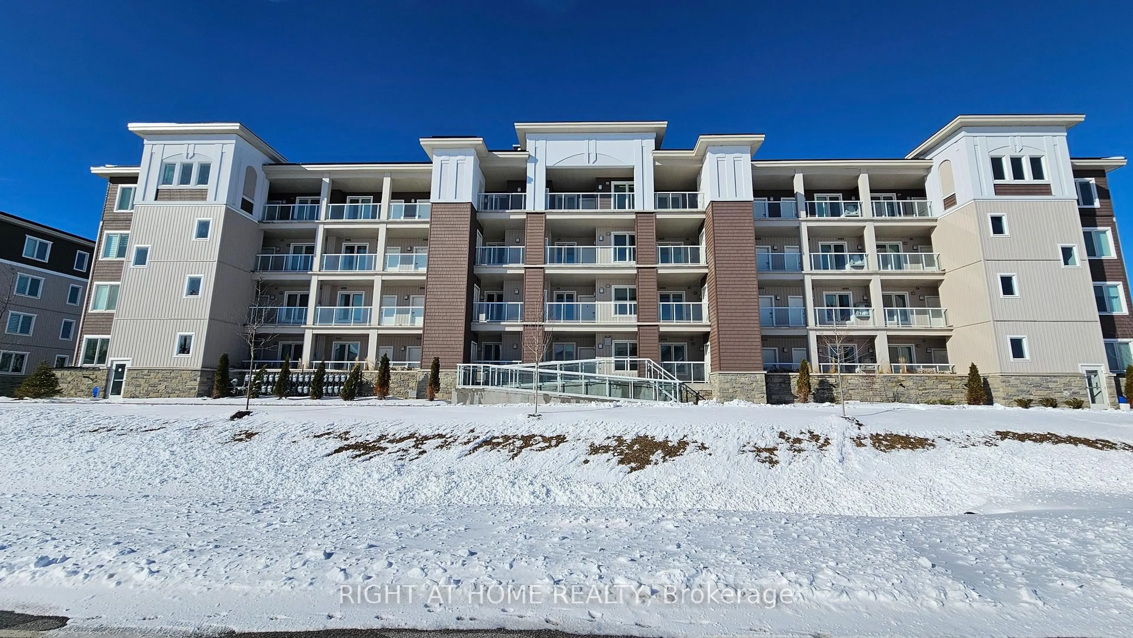 Unknown for 5 SPOONER Cres #314, Collingwood Ontario L9Y 1T3