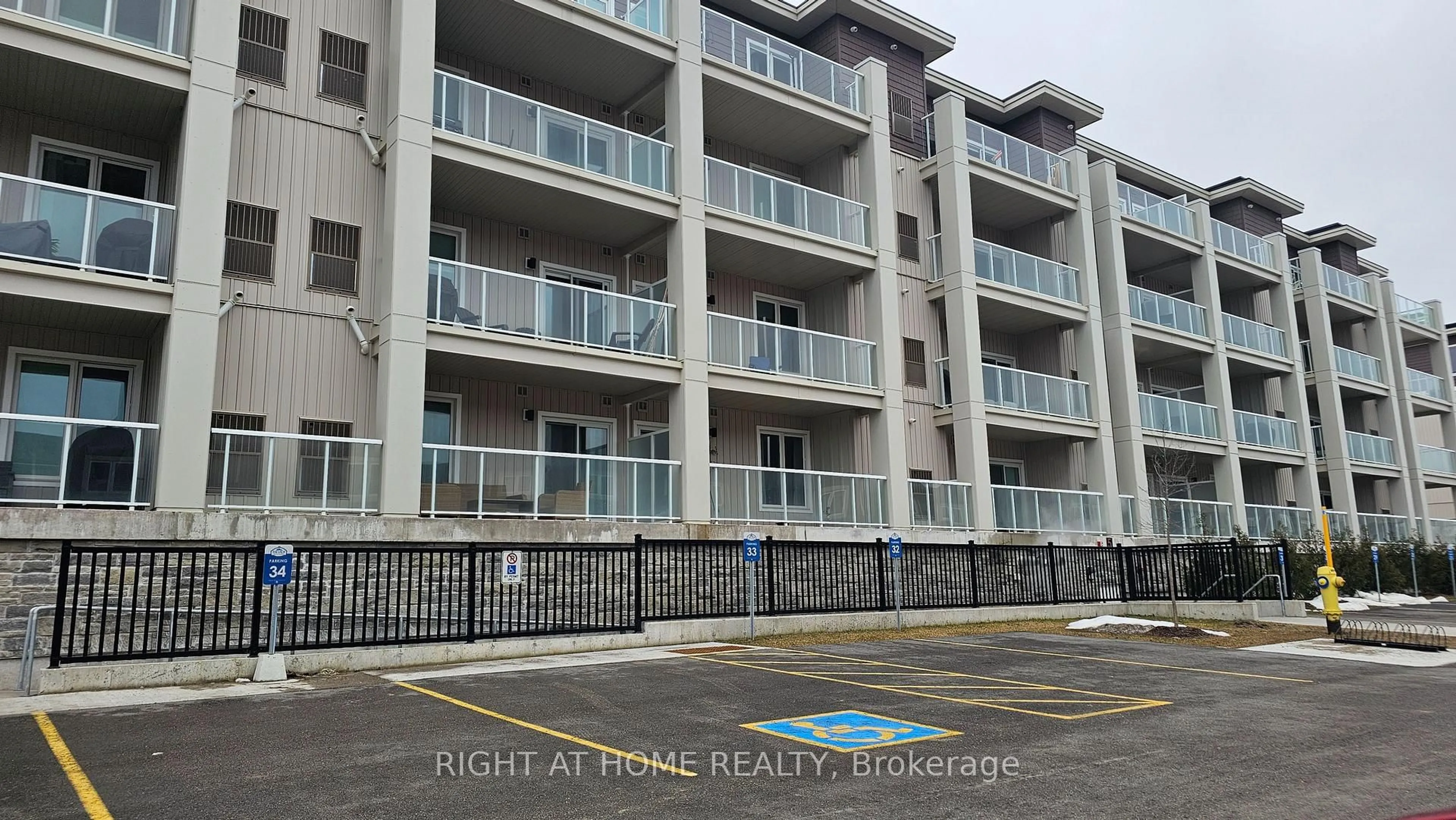 Unknown for 5 SPOONER Cres #314, Collingwood Ontario L9Y 1T3