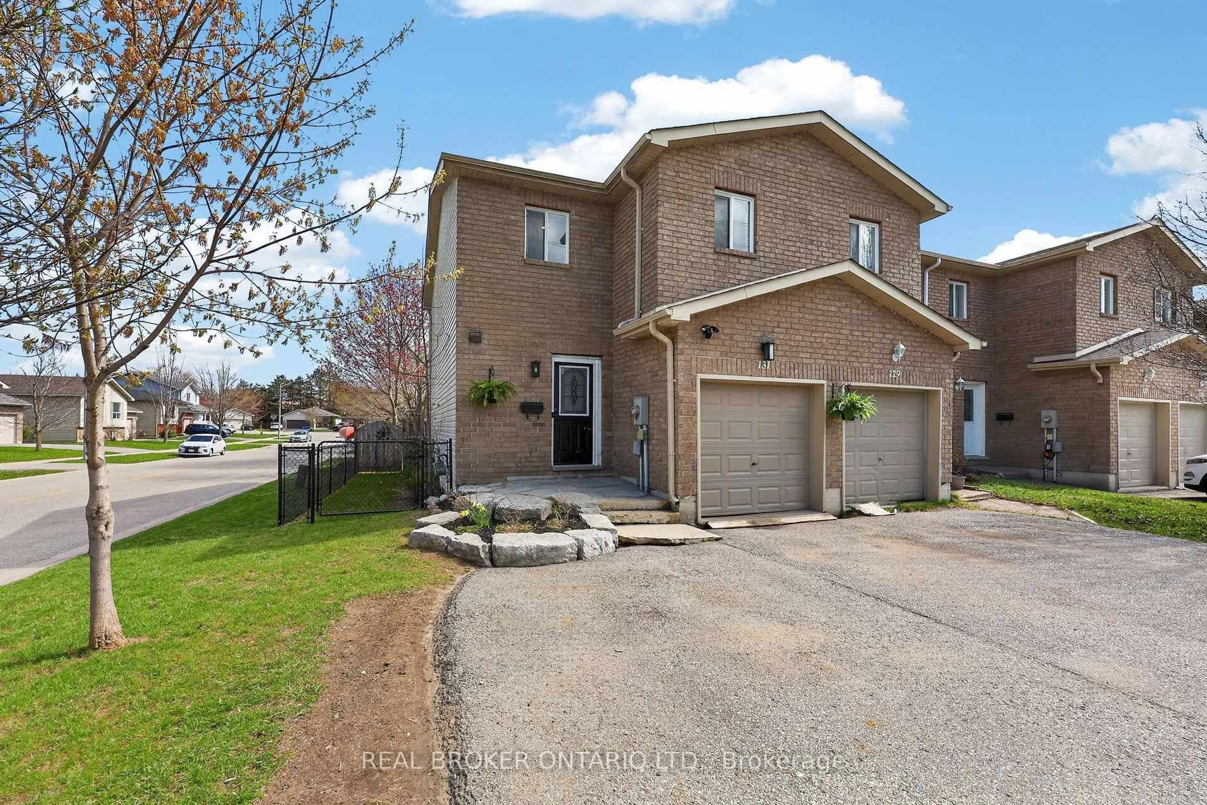 Unknown for 131 James St, Orillia Ontario L3V 1L7
