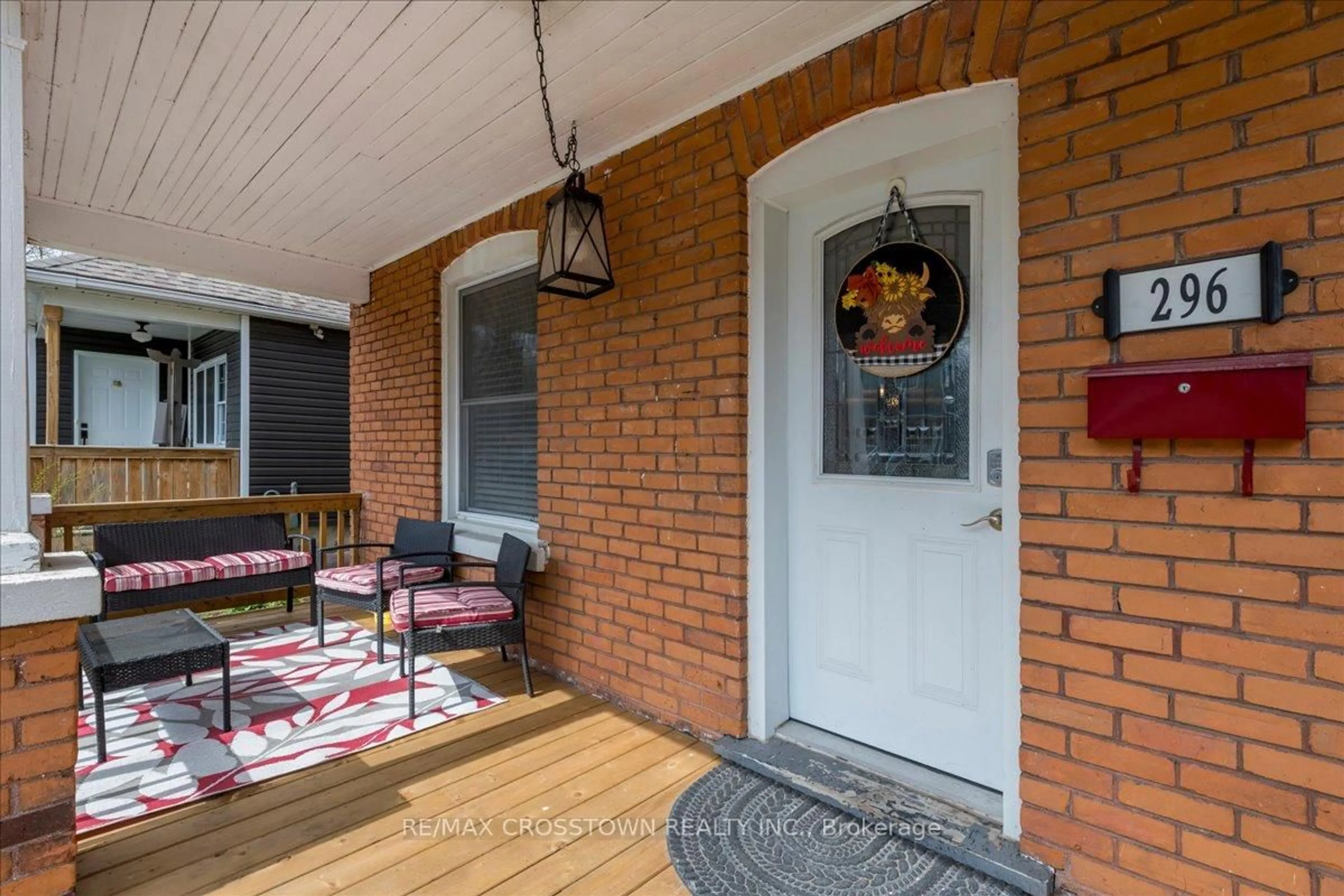 Unknown for 296 Saint Jean St, Orillia Ontario L3V 4L4