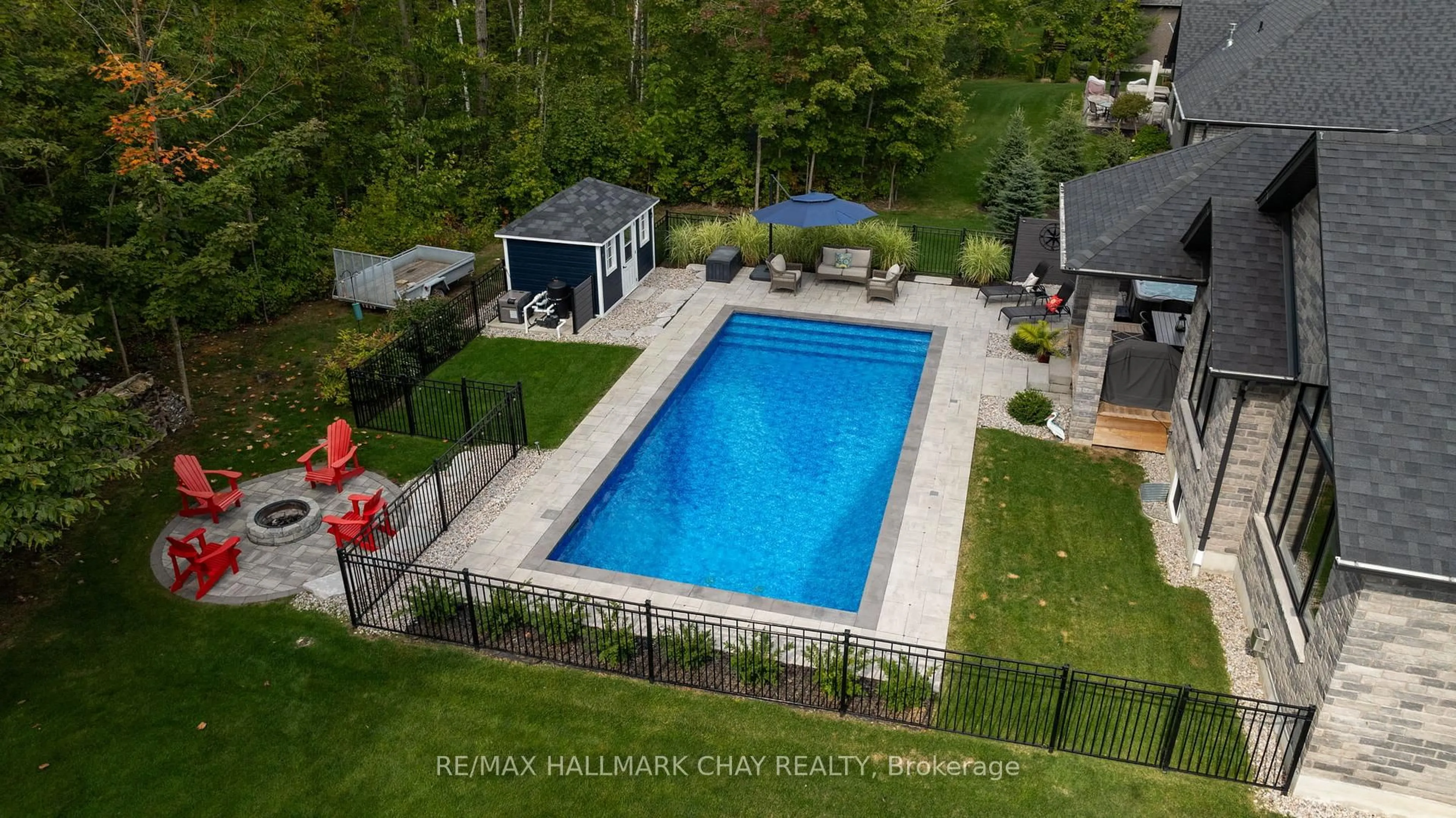 Pool for 8 Byers St, Springwater Ontario L9X 2A3